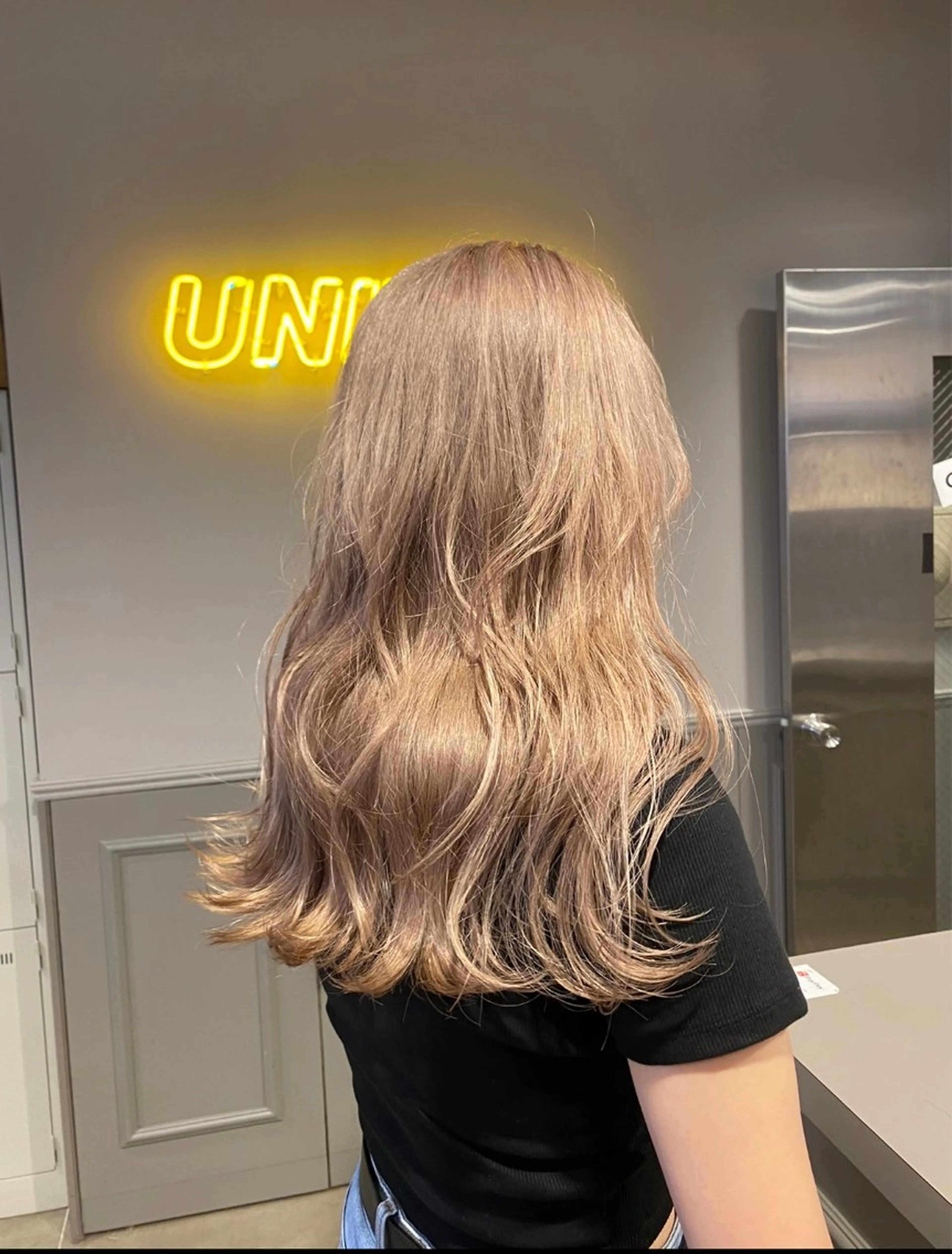 ロング カラー ヘアカラー トリートメント ヘアセット 韓国/トレンド レイヤー【101】のヘアスタイル