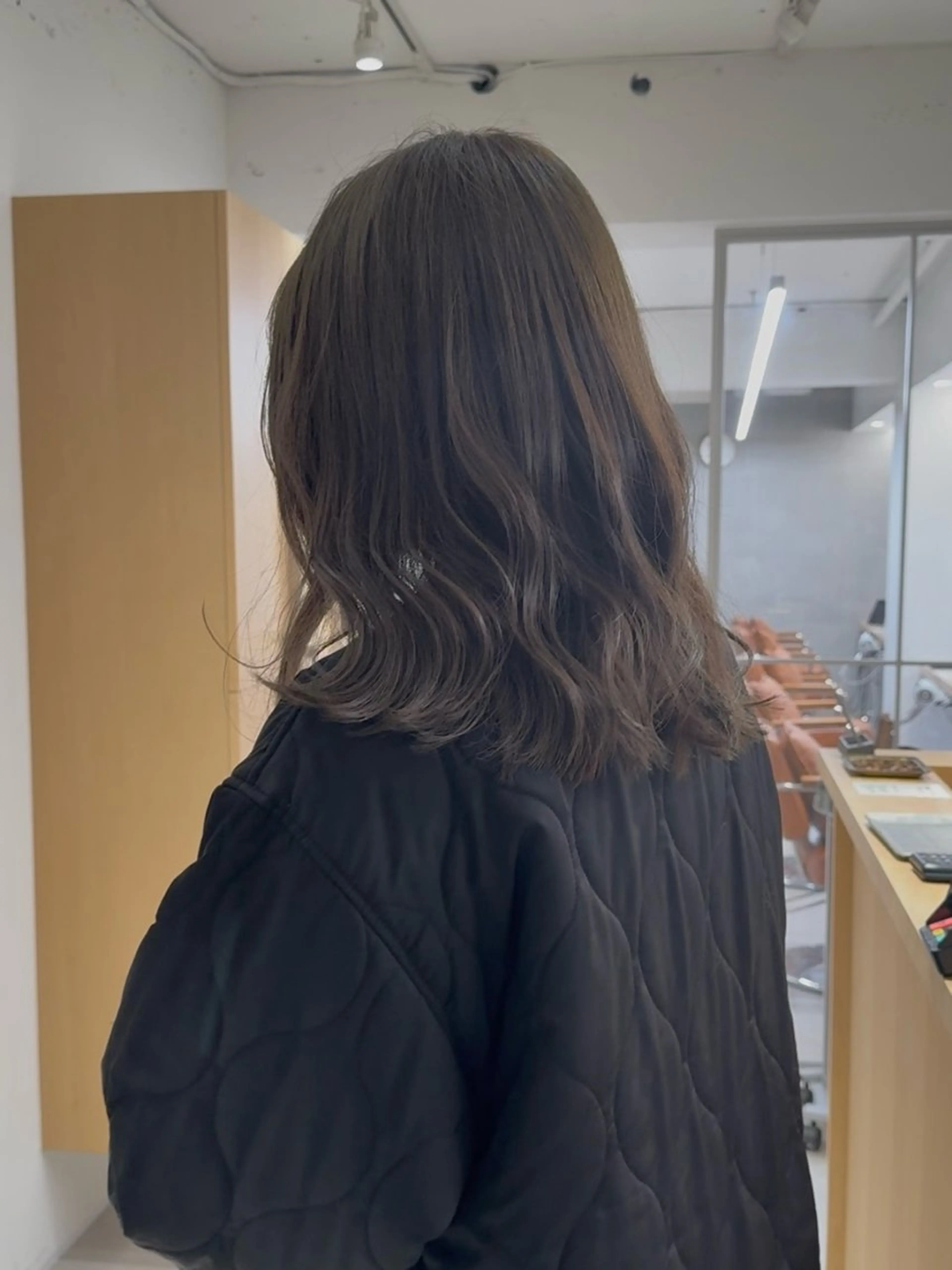 ミディアム カラー ヘアカラー トリートメント noa/ 渋谷のヘアスタイル