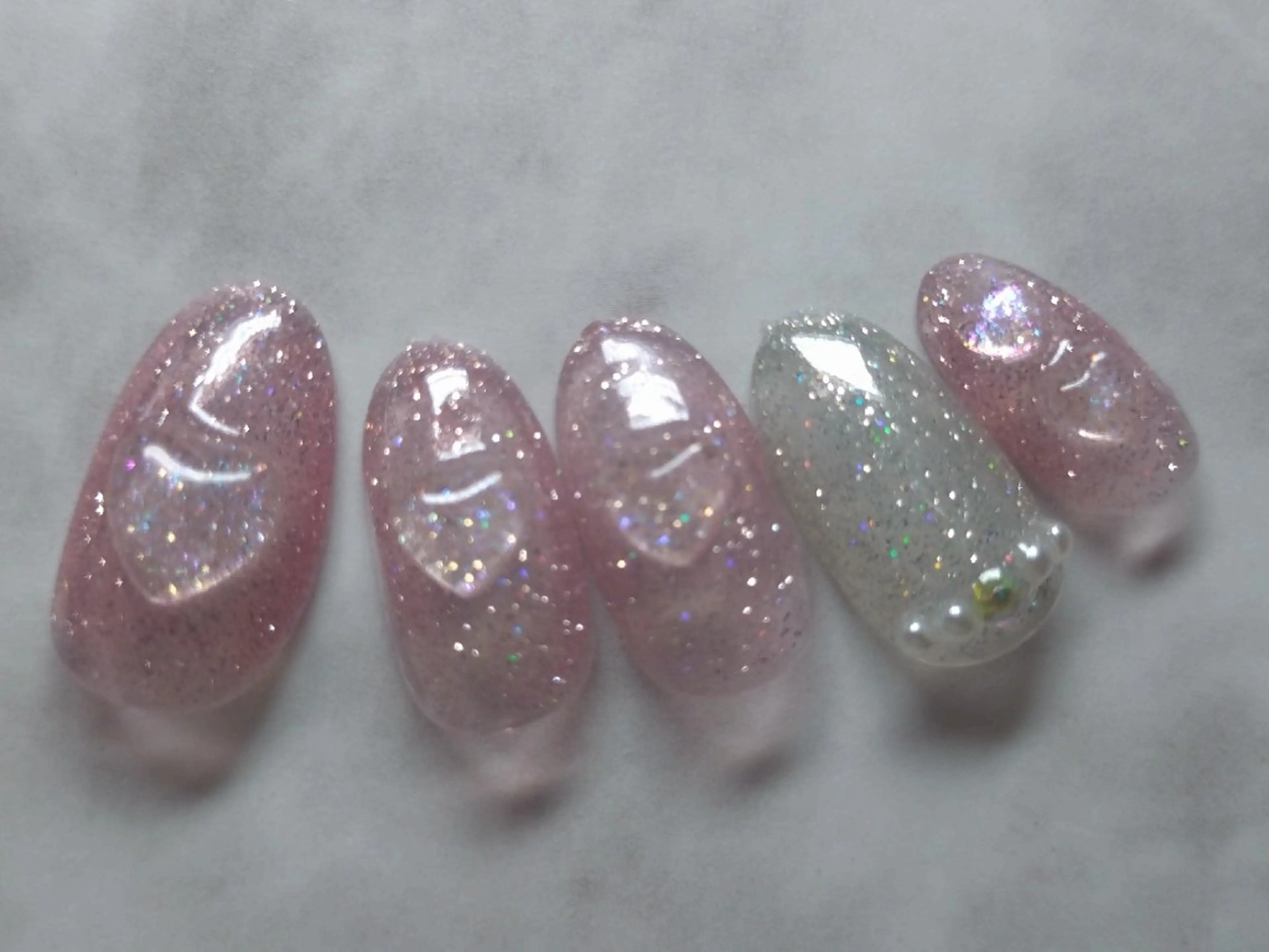 ネイル クリアネイル フラッシュネイル ハート ラメ(グリッター) ハンドネイル AG nail 〚　yuka　〛のネイルデザイン