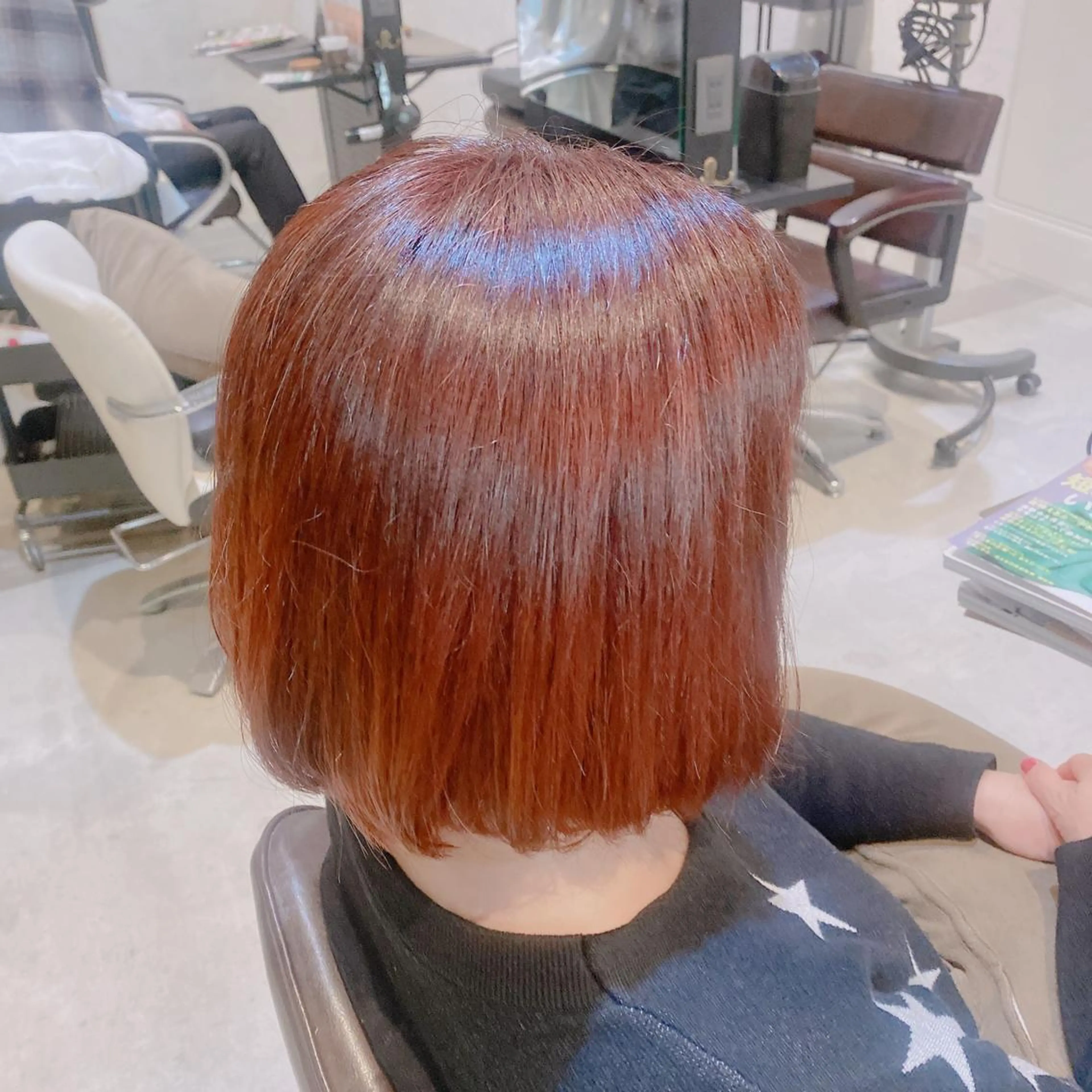 カラー SAKA GUCHIのヘアスタイル