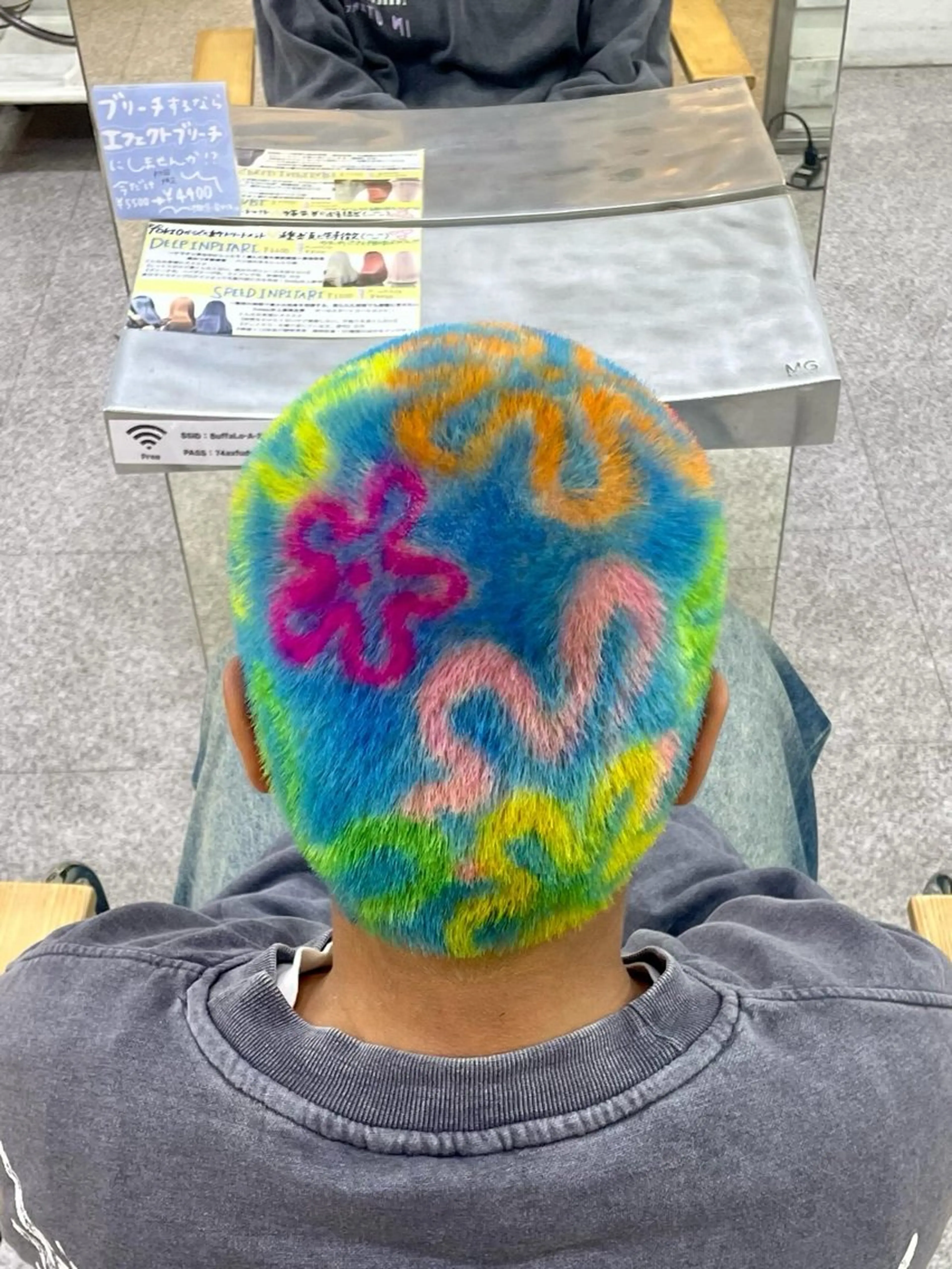 ショート カラー メンズ 👽KINA👽 派手髪🦖💖✨のヘアスタイル