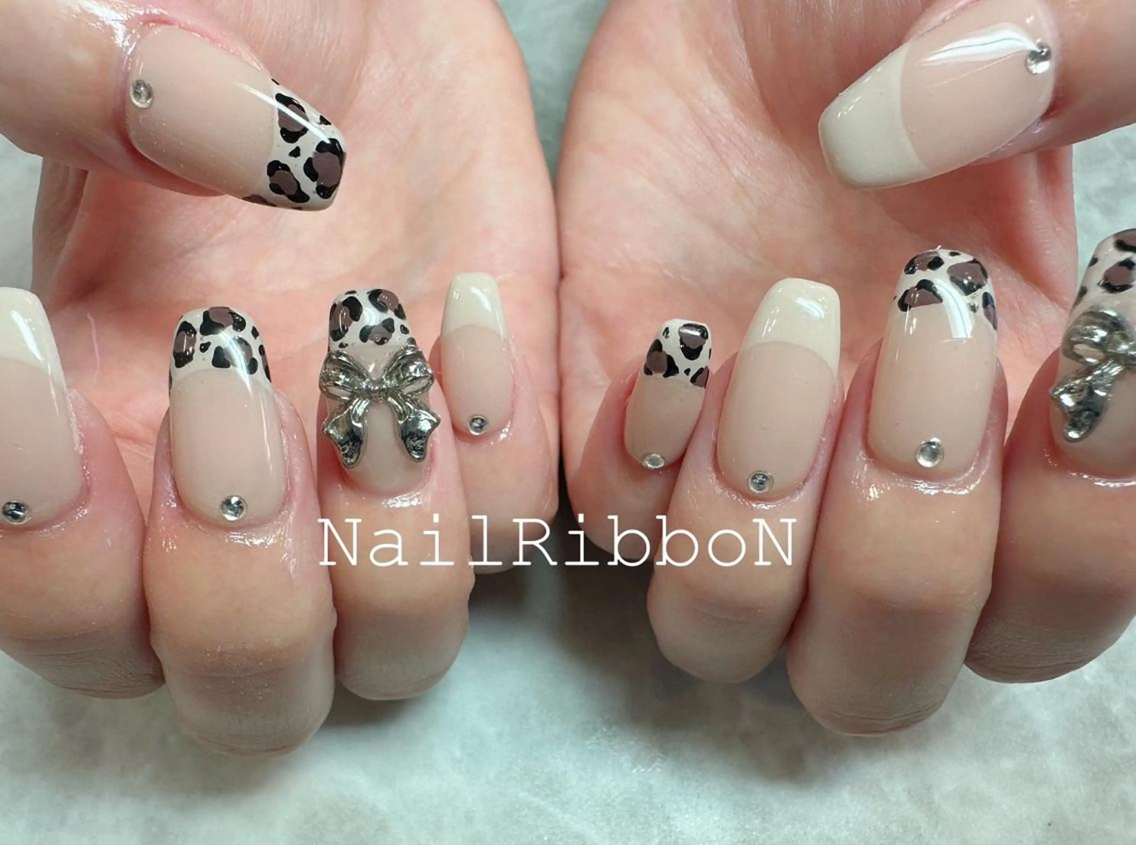 ネイル ネイルリボン 伊藤のネイルデザイン