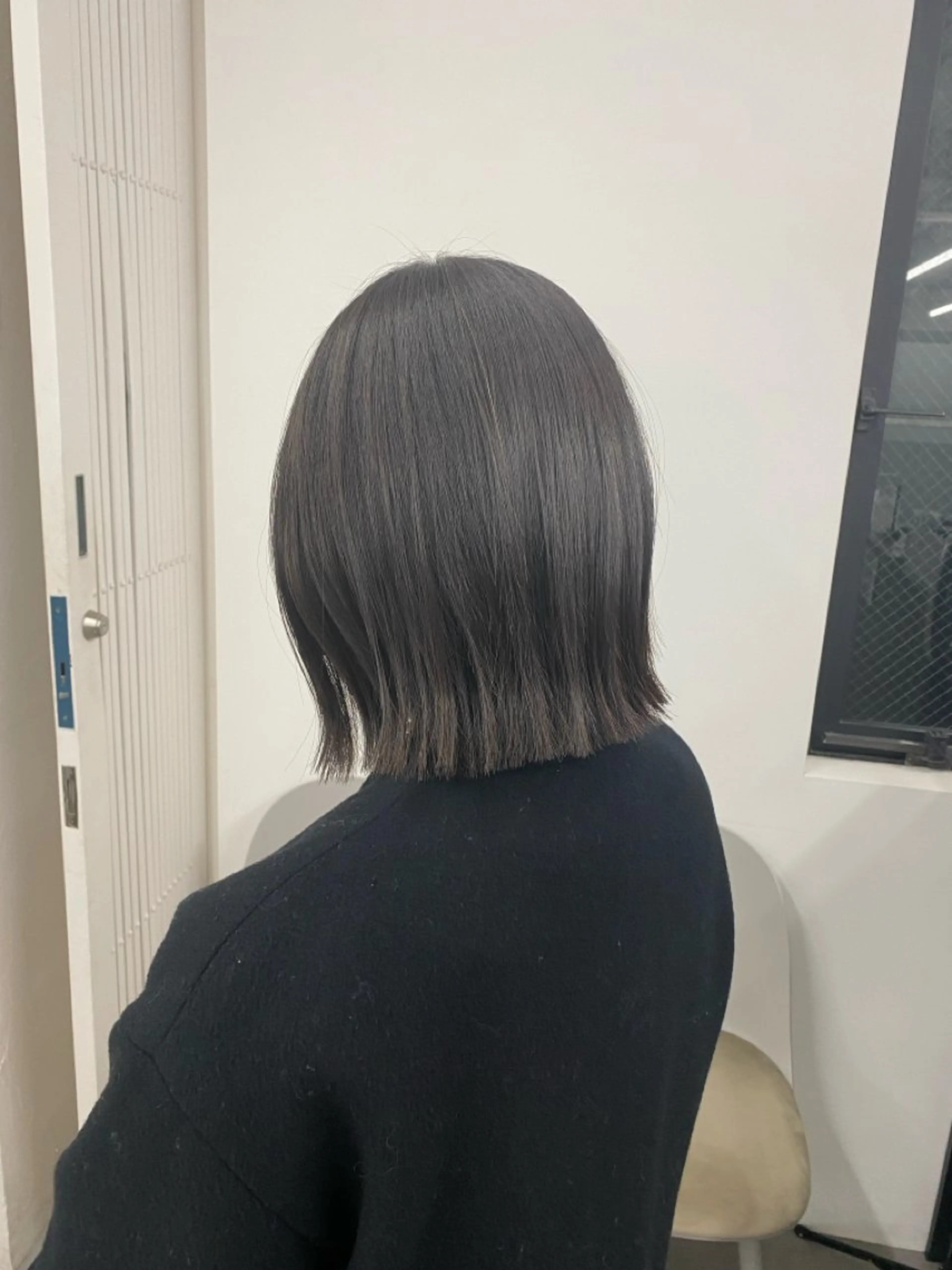 ミディアム パーマ ボブ 髪質改善 韓国風ヘア 外ハネヘア ストレートパーマ 江坂トレンド韓国風 髪質改善shinoのヘアスタイル