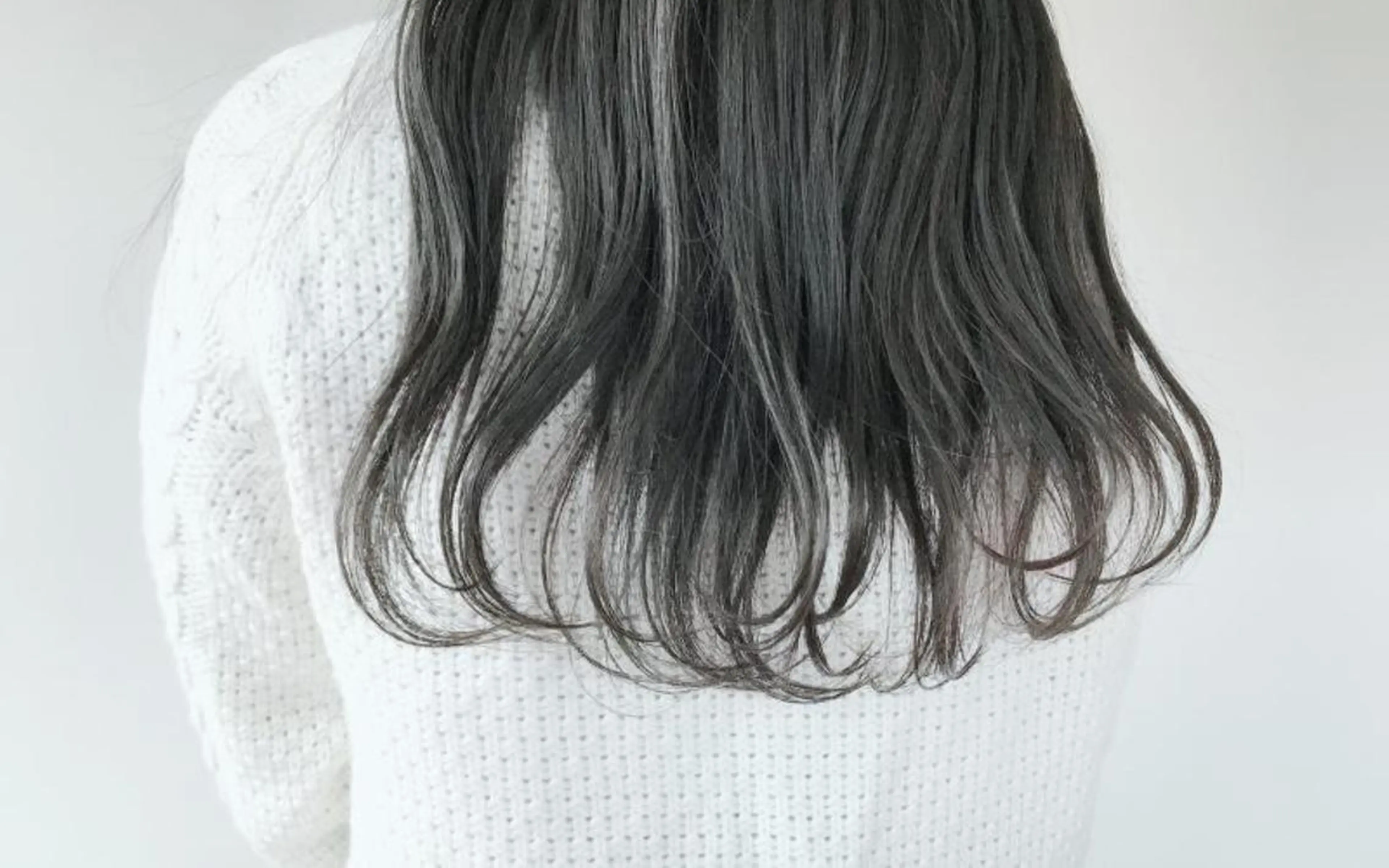 セミロング カラー 古山 勇太のヘアスタイル