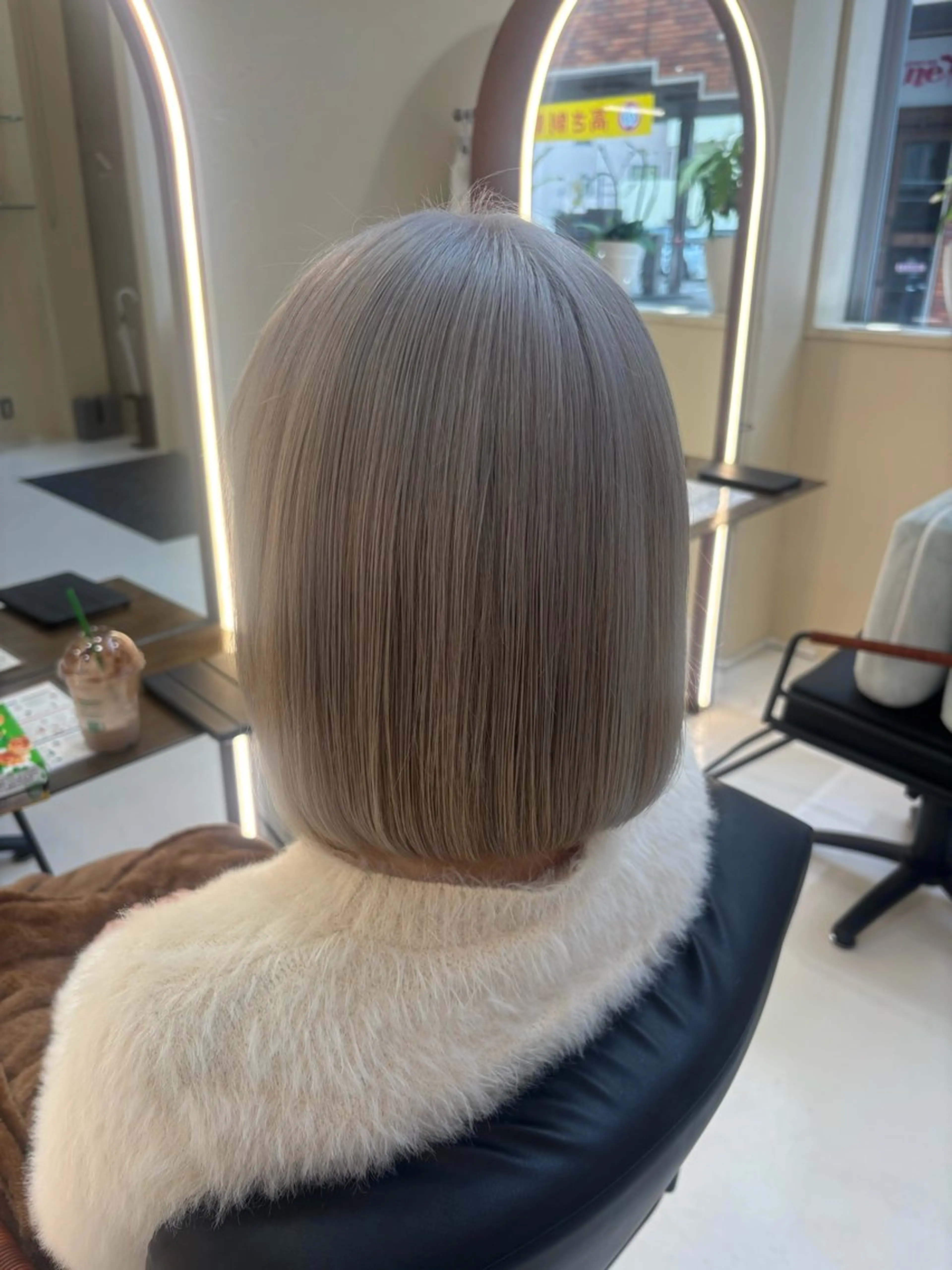 ショート カラー ハイトーンカラー ヘアカラー 🌺HINA MARUYAMAのヘアスタイル