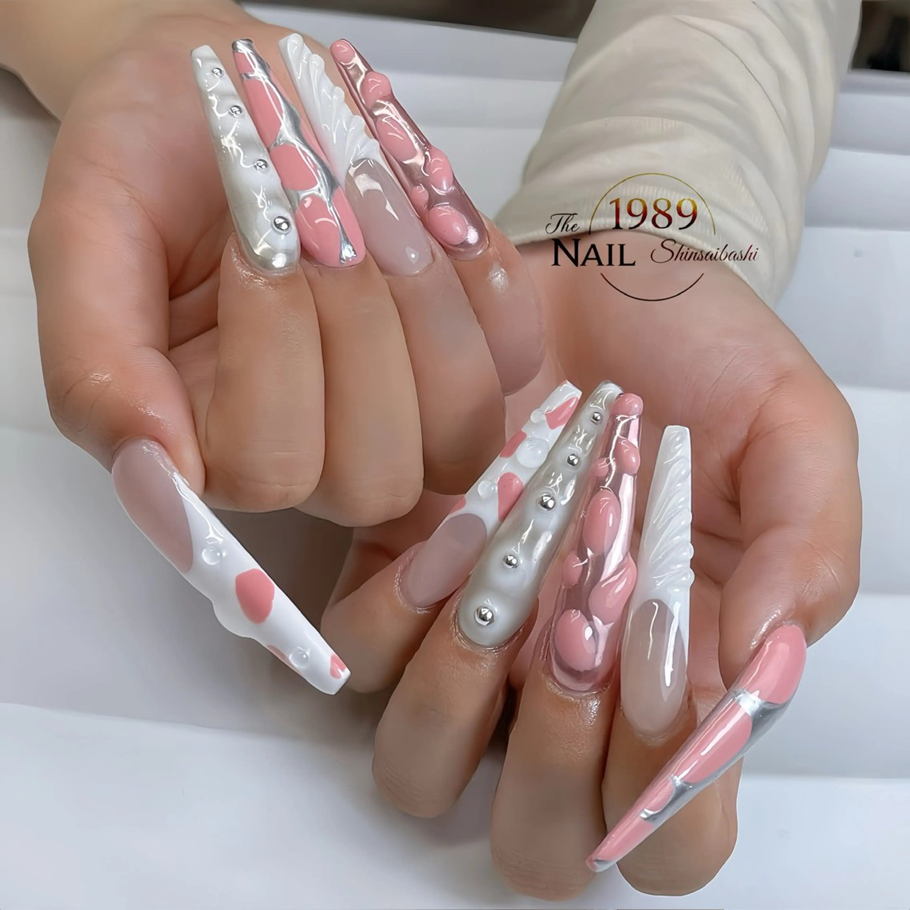 【長さ出し】💅スーパーロング+10本フリーデザインの写真