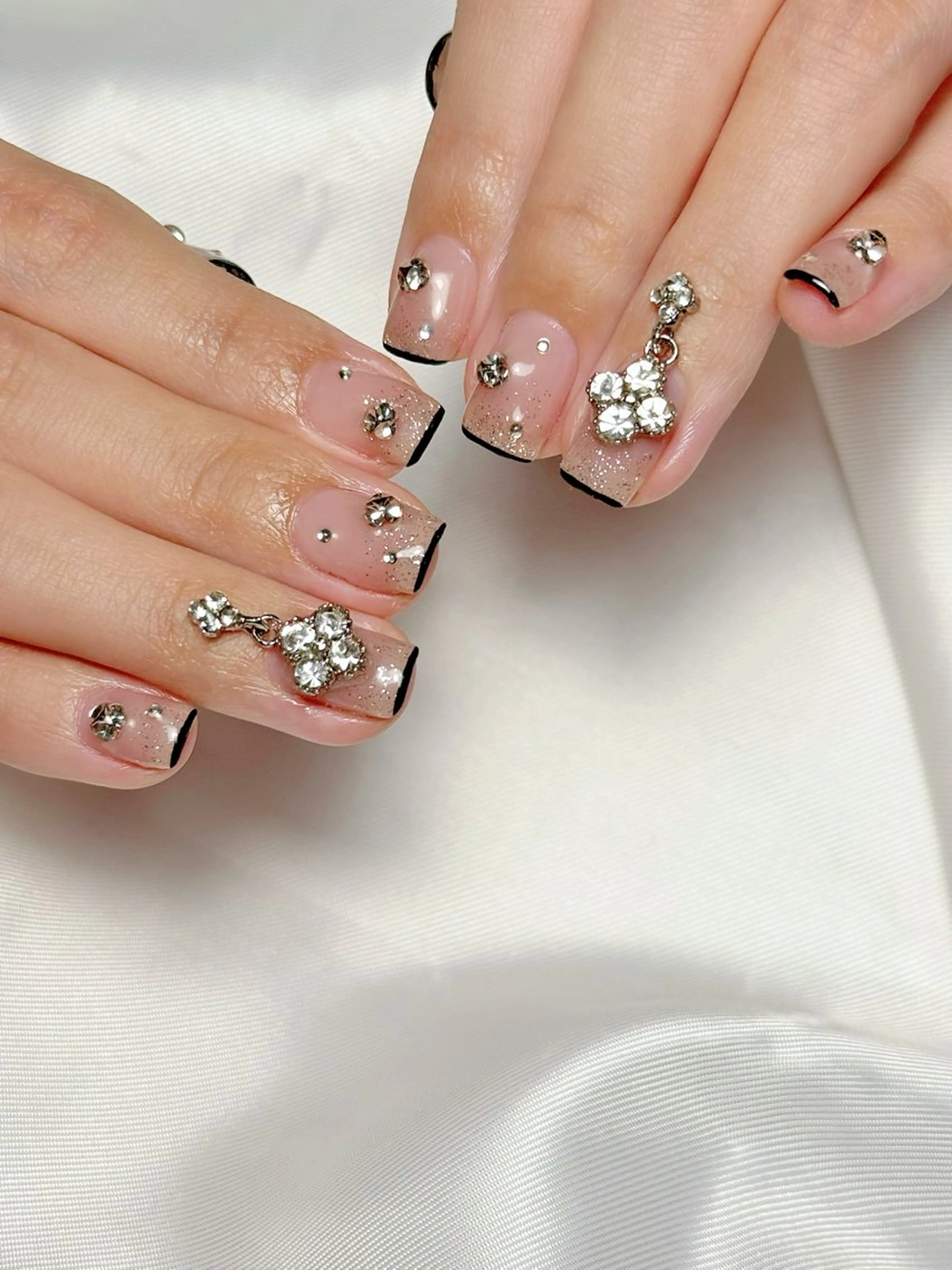 ネイル ハンドネイル miryeonail ミリョネイルのネイルデザイン