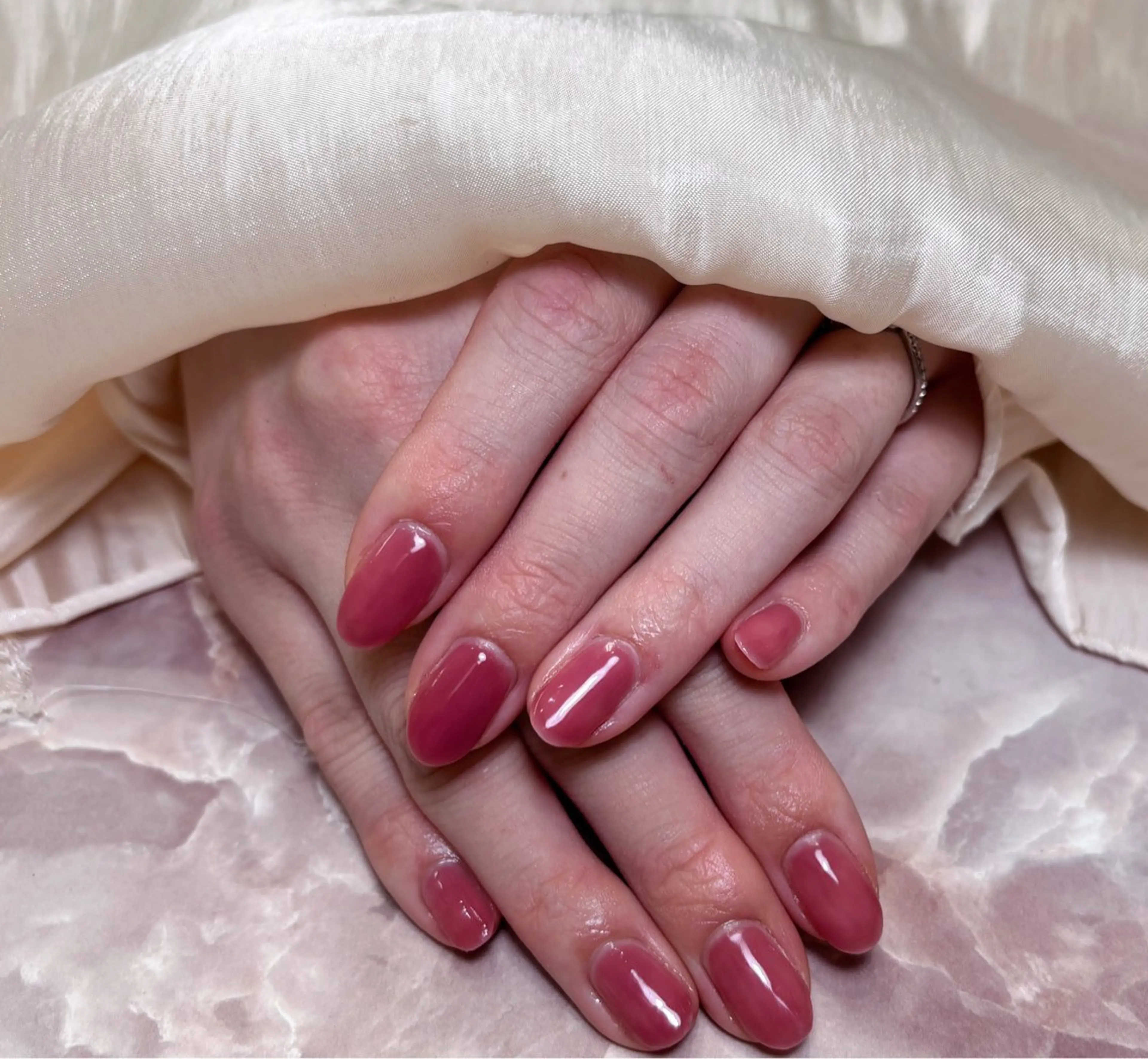 ネイル ハンドネイル キン グミのネイルデザイン