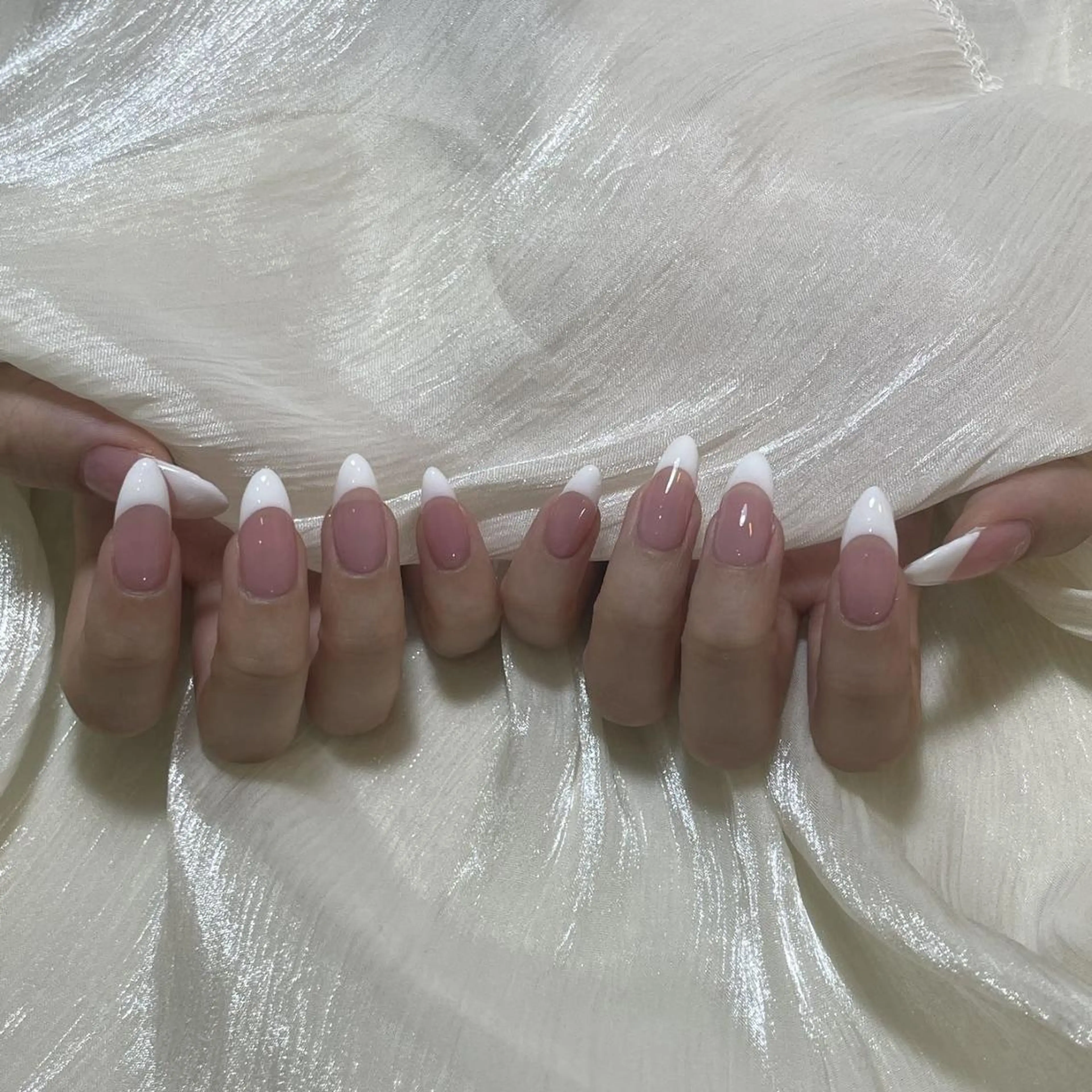 ネイル ハンドネイル ハンドケア DEMAIN- 🌹のネイルデザイン