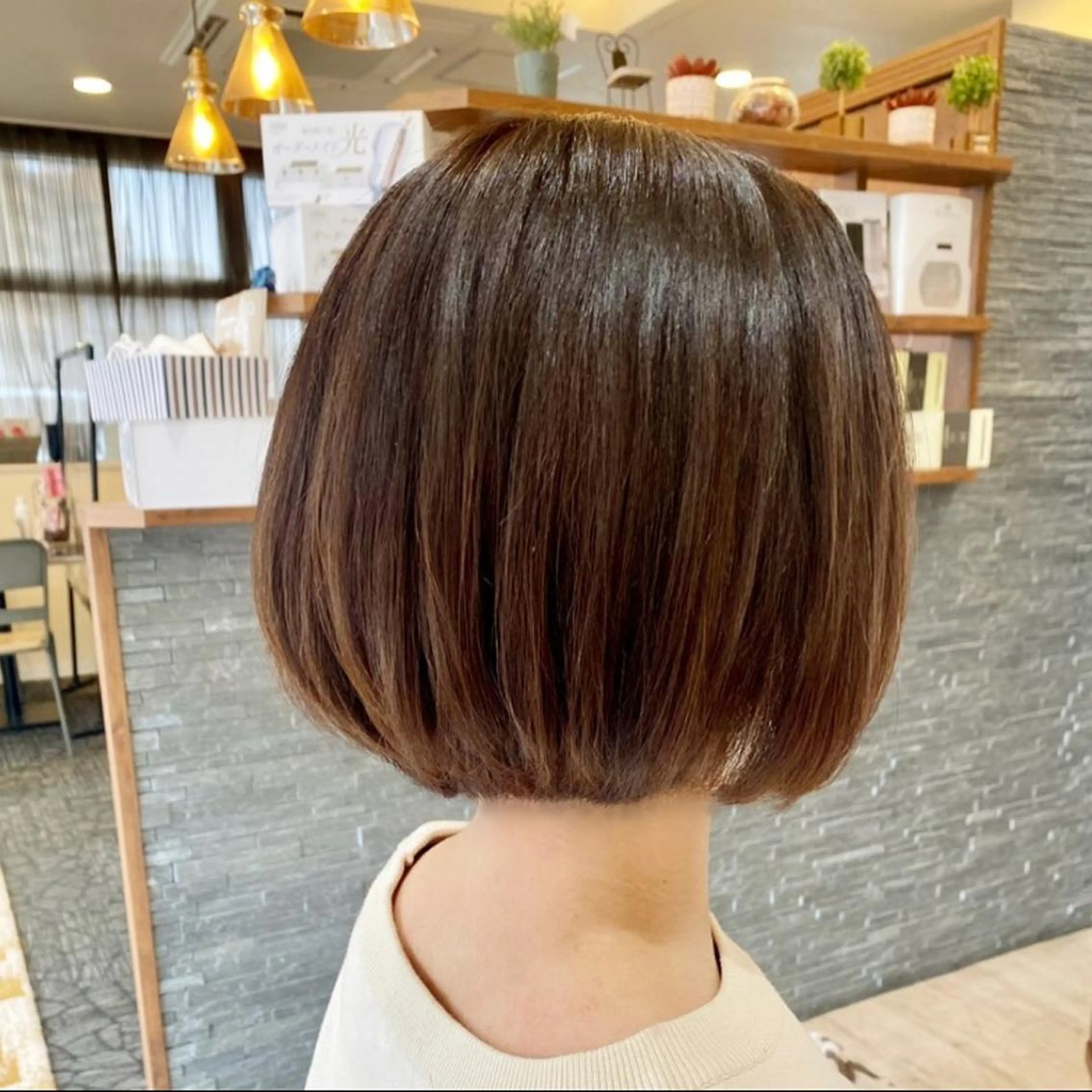 セミロング 加藤 実穂のヘアスタイル