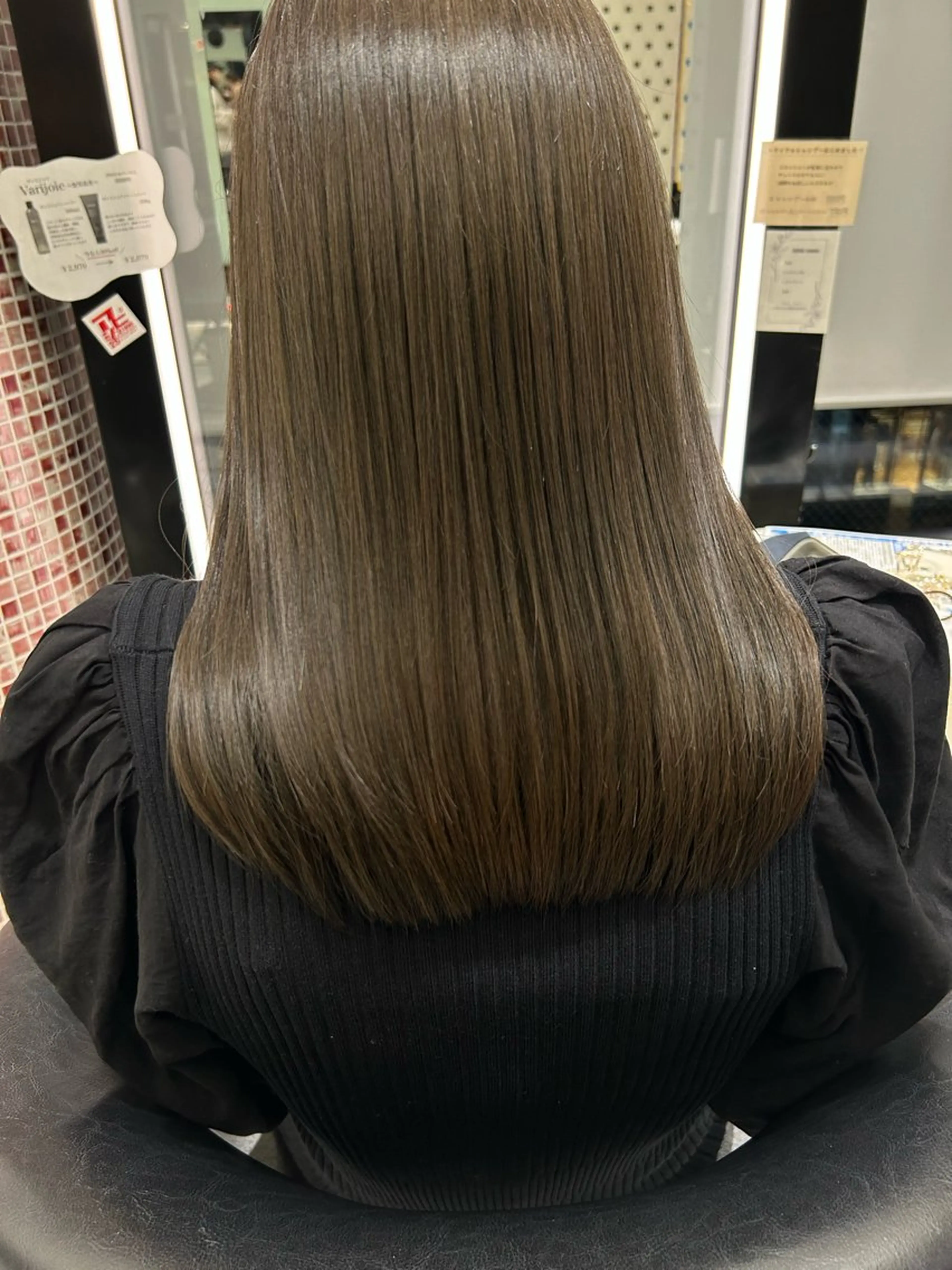 カラー 髪質改善 ヘアカラー トリートメント コテ巻き風パーマ✨ 韓国ヘア🤎近下菜央のヘアスタイル