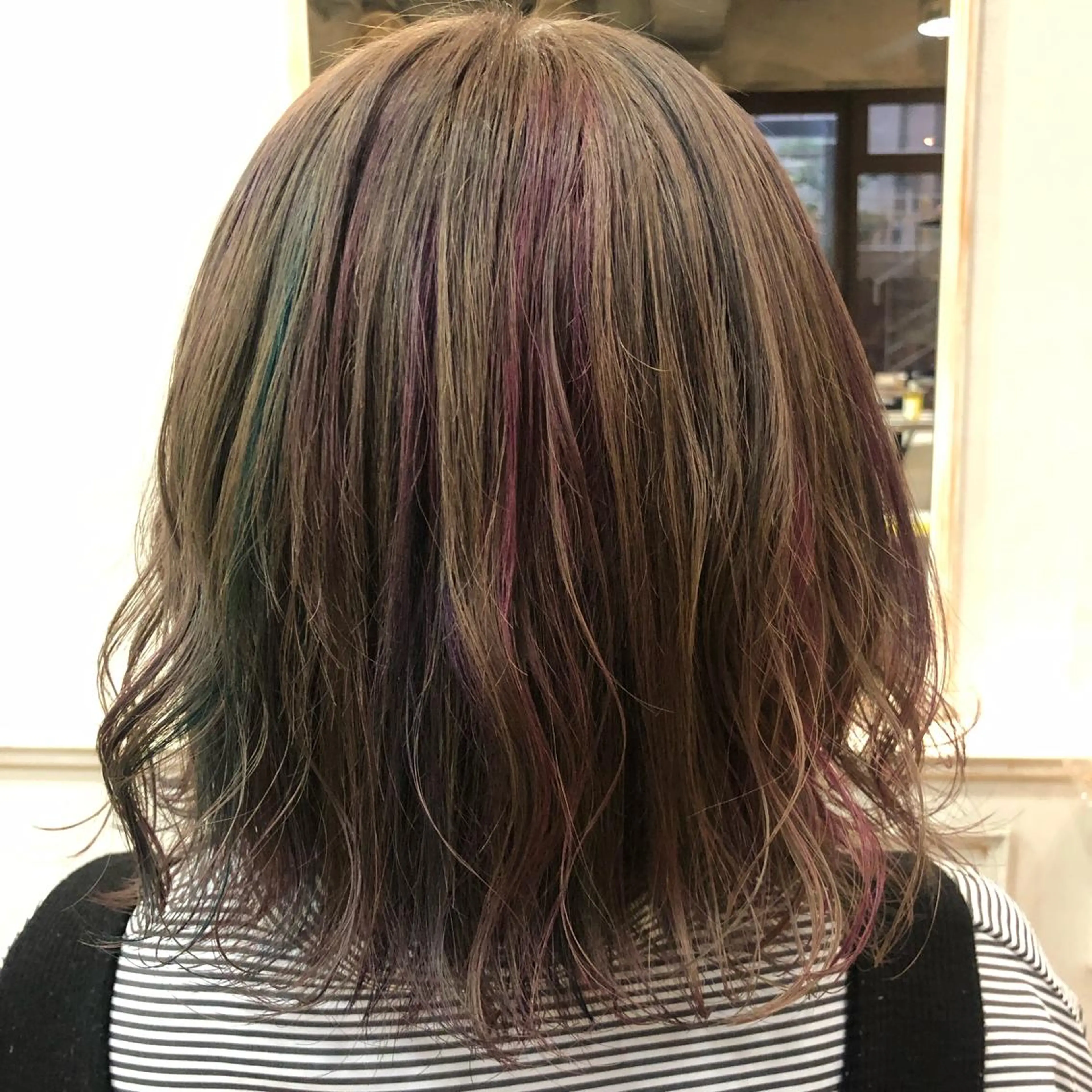 ショート カラー ユニコーンカラー RUKA 美容院×ネイリストのヘアスタイル