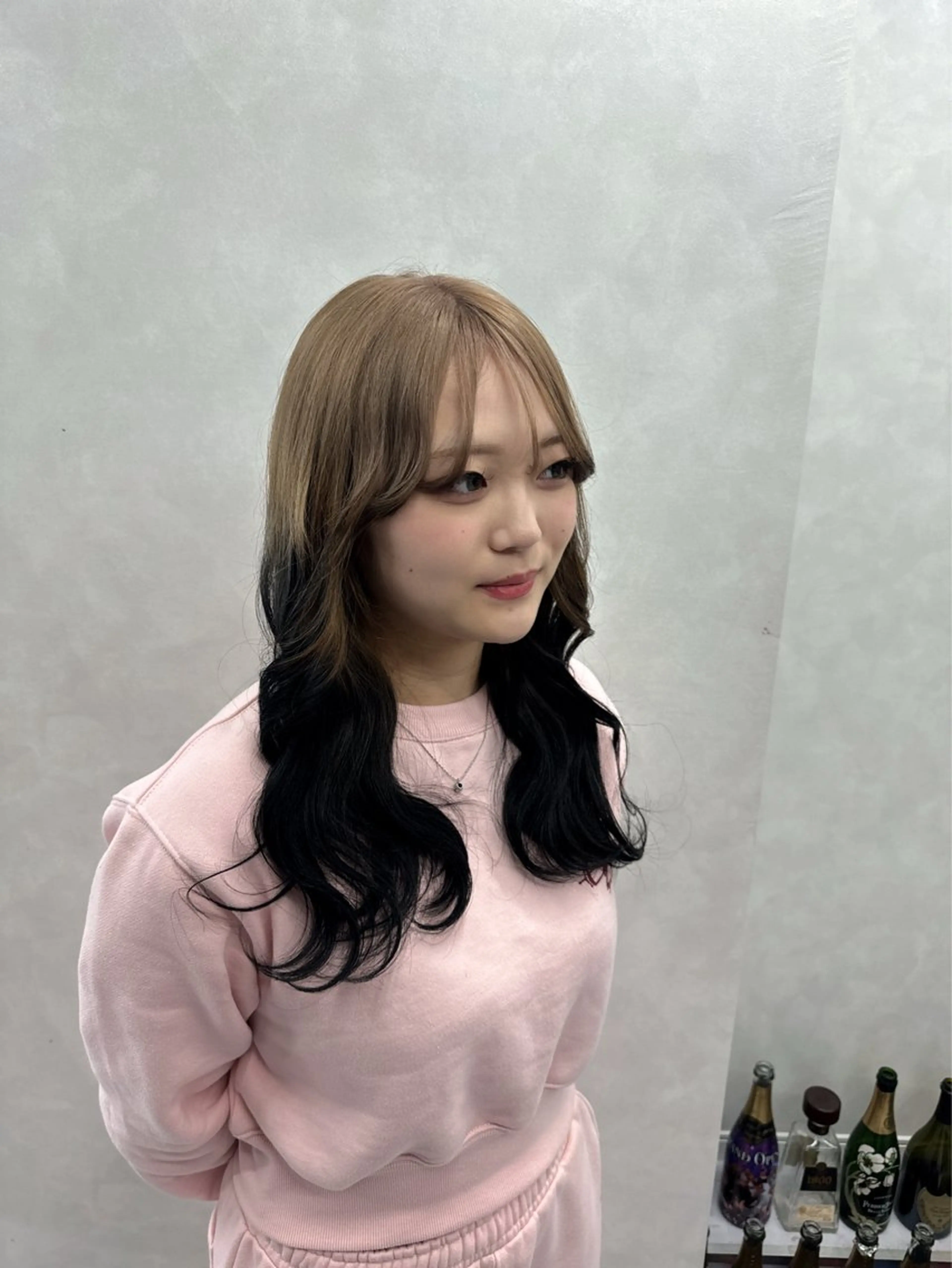 ロング カラー 💛最強ハイトーン 🐝chan🍯のヘアスタイル