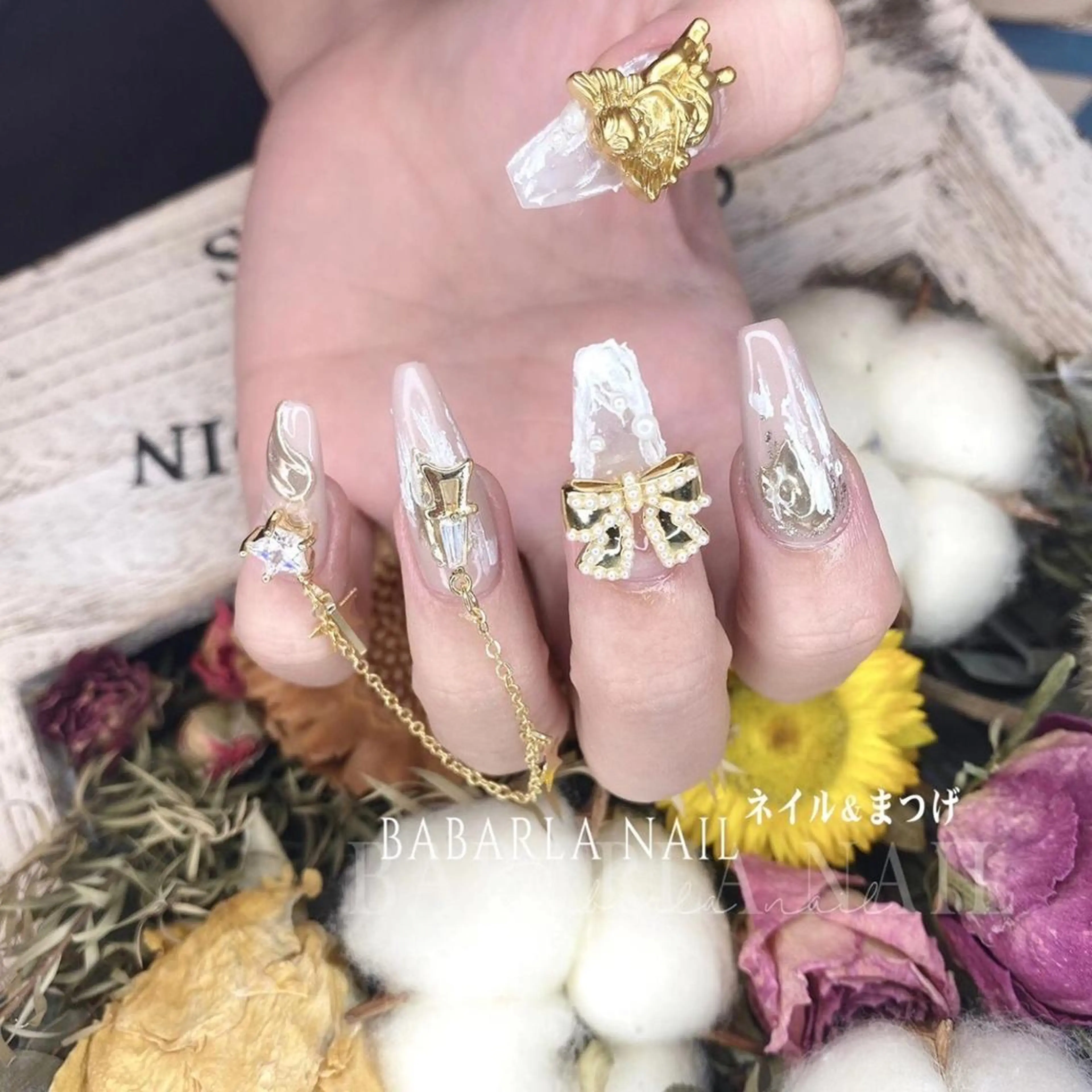 ネイル ゴールド Babarla Nailのネイルデザイン