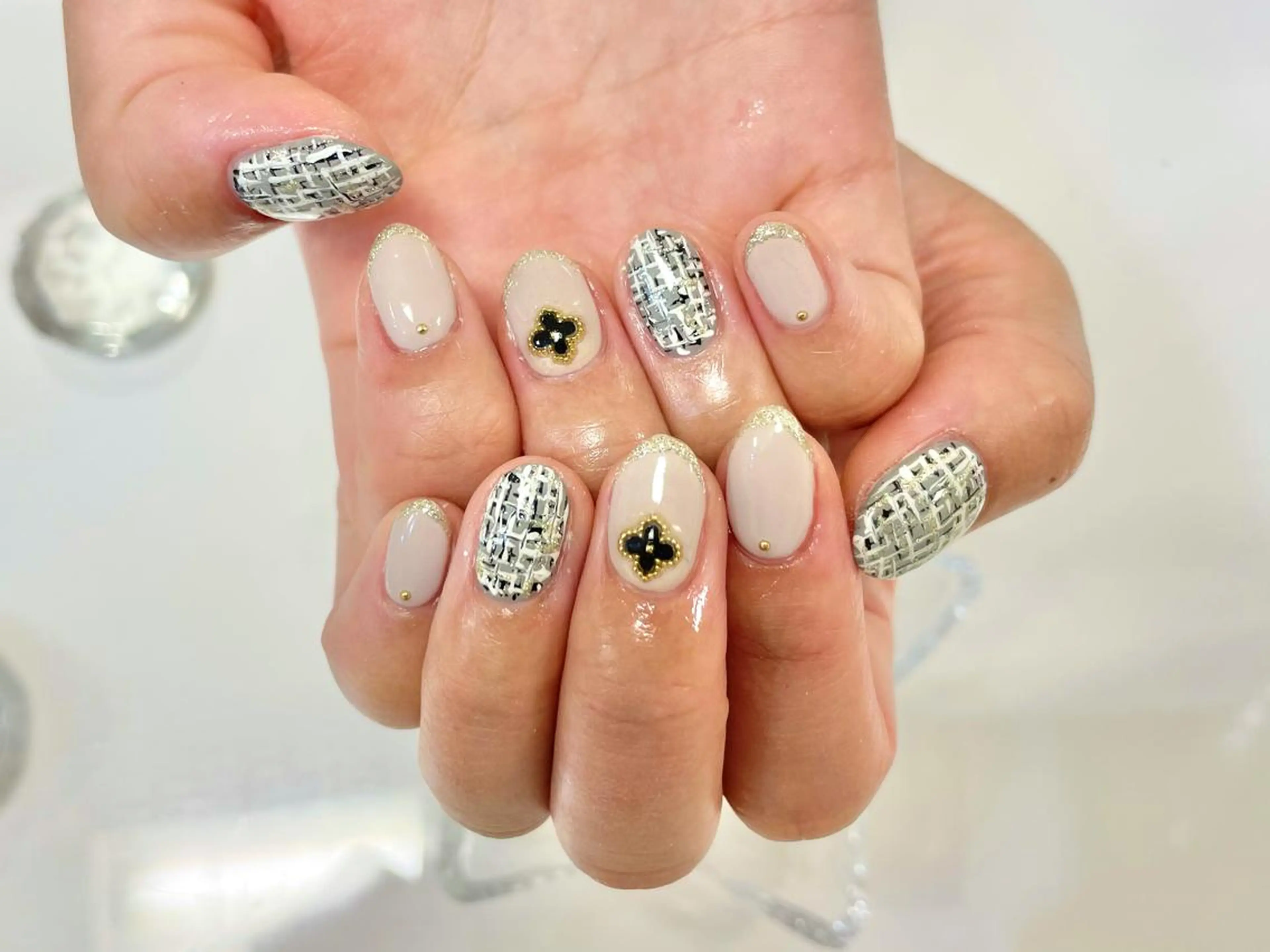 ネイル e+LUCIA NAIL関内店所属・花岡 佑紀のネイルデザイン