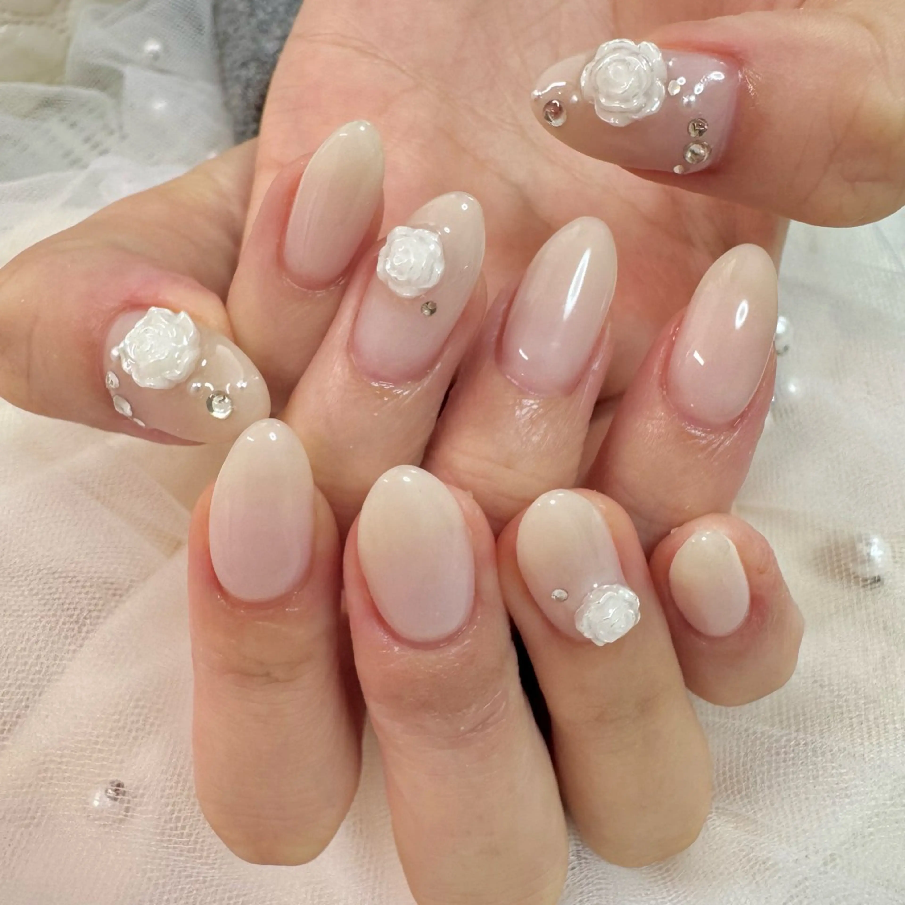 ネイル ワンホンネイル nail salon e'mu💐のネイルデザイン