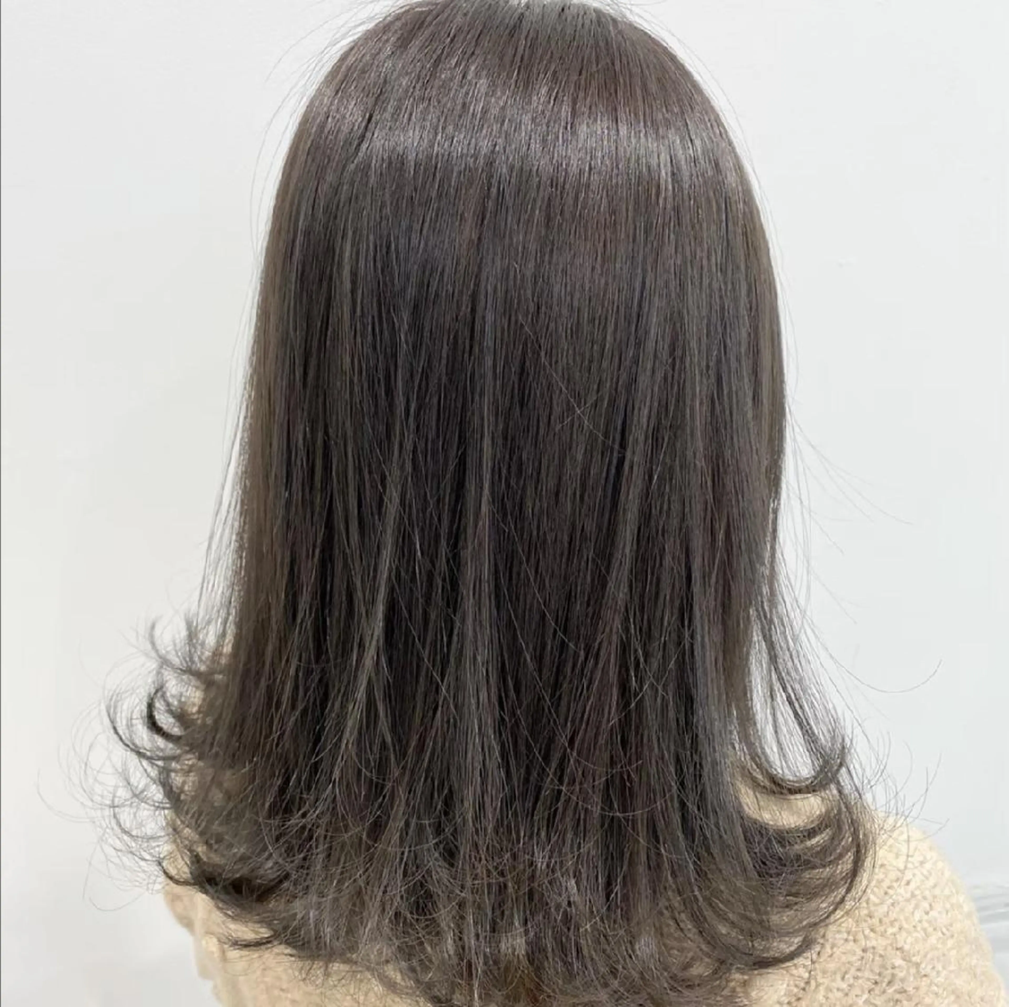 ミディアム カラー 🤍💕ブリーチカラ ーAyaka💕🤍のヘアスタイル