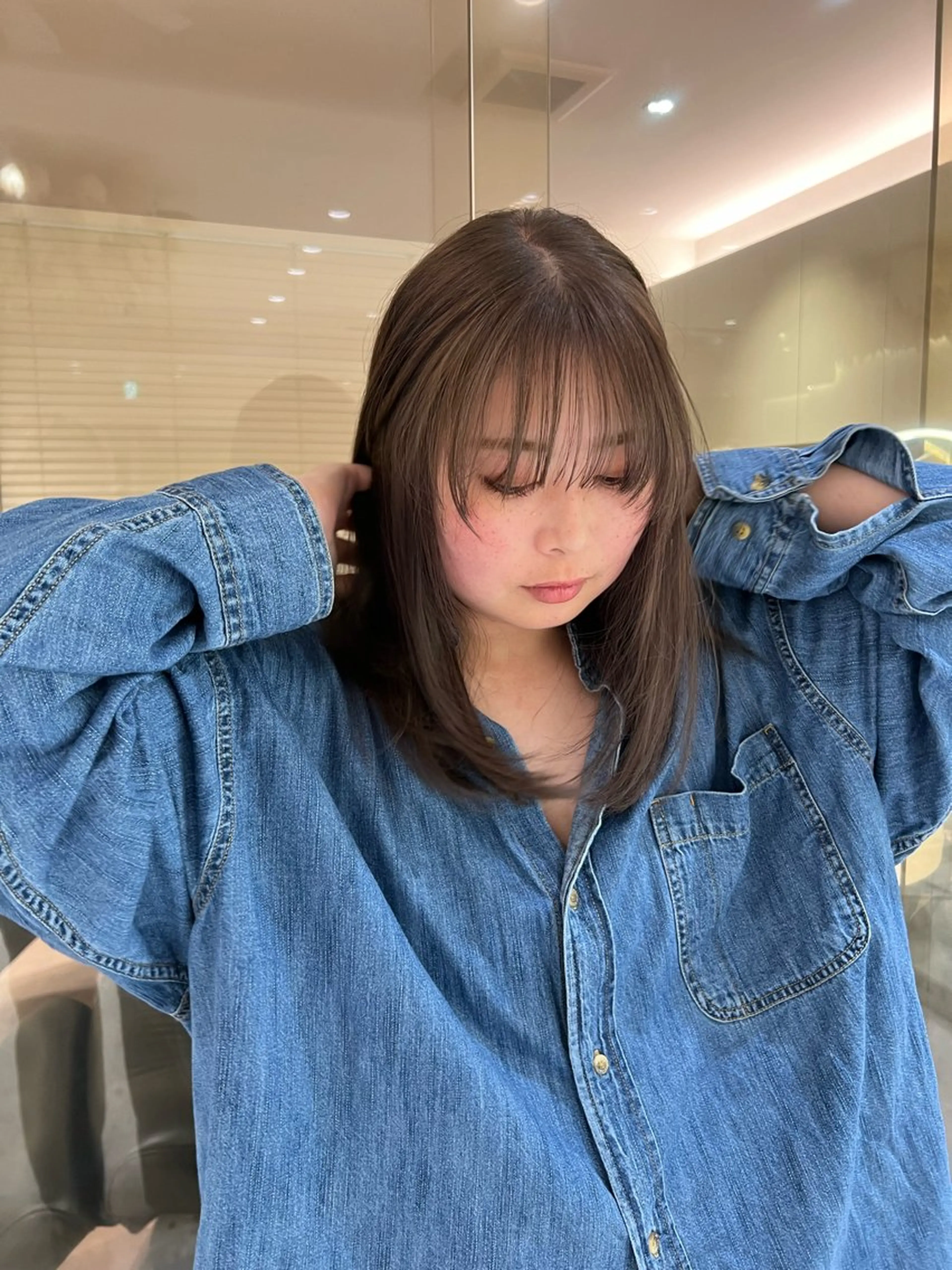 ミディアム 顔まわりレイヤー 顔周りカット レイヤーカット mile所属・mei 🌔 似合わせヘルシーヘアのヘアスタイル