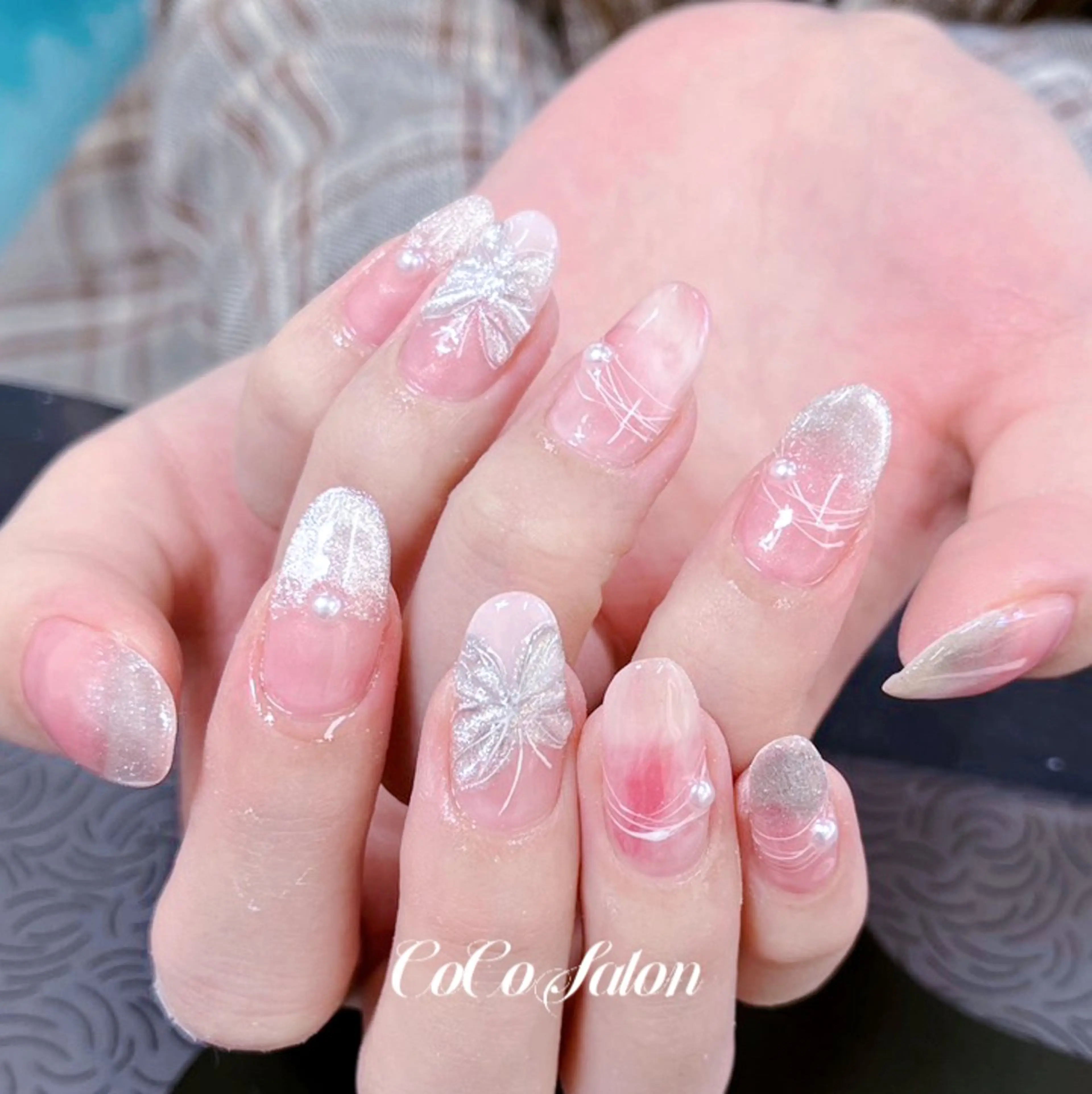 ネイル キラキラネイル マグネットネイル ニュアンスネイル ピンク シルバー ハンドネイル CoCoSalon ネイル/まつ毛予約のネイルデザイン