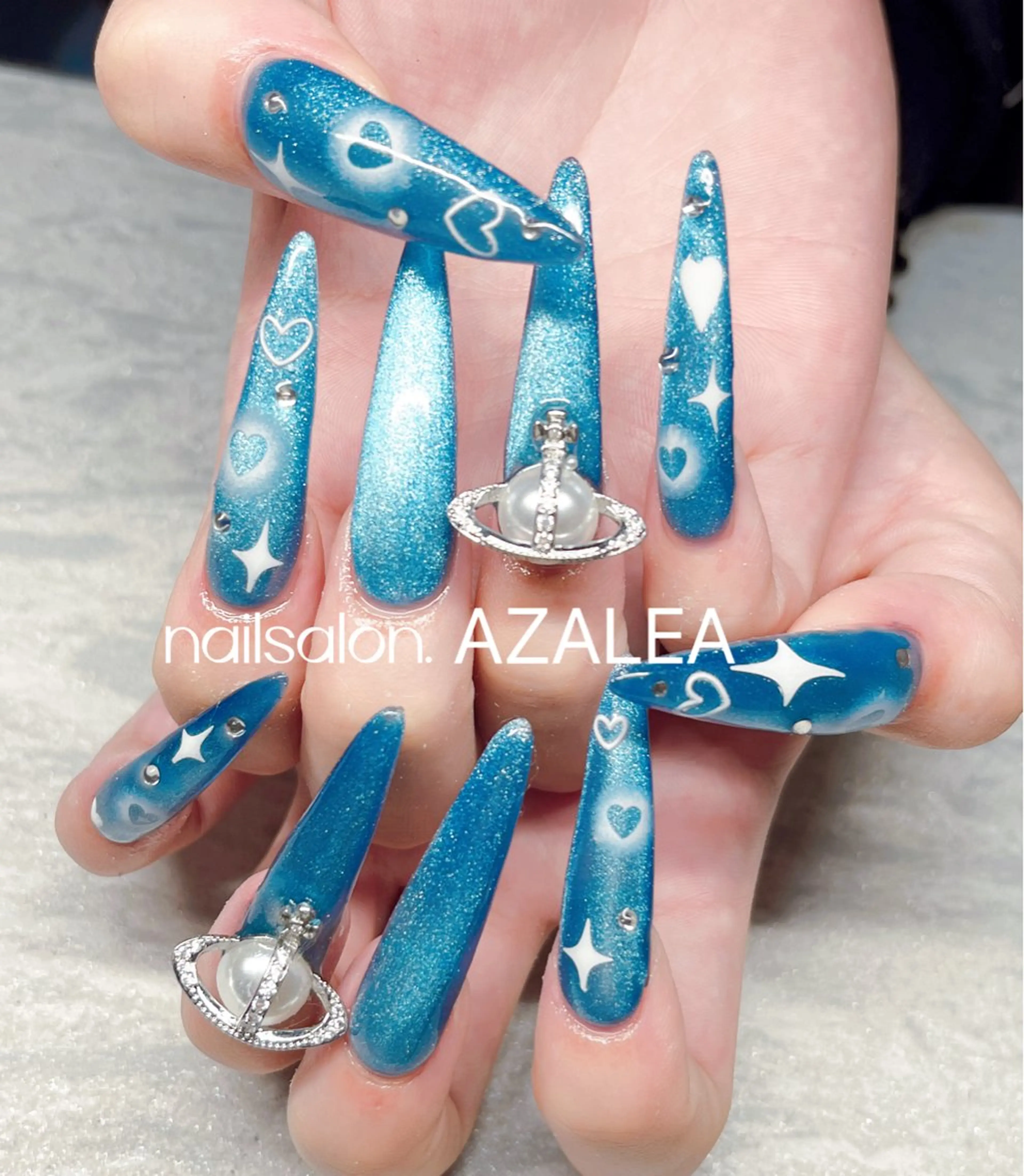 ネイル ハンドネイル R inのネイルデザイン