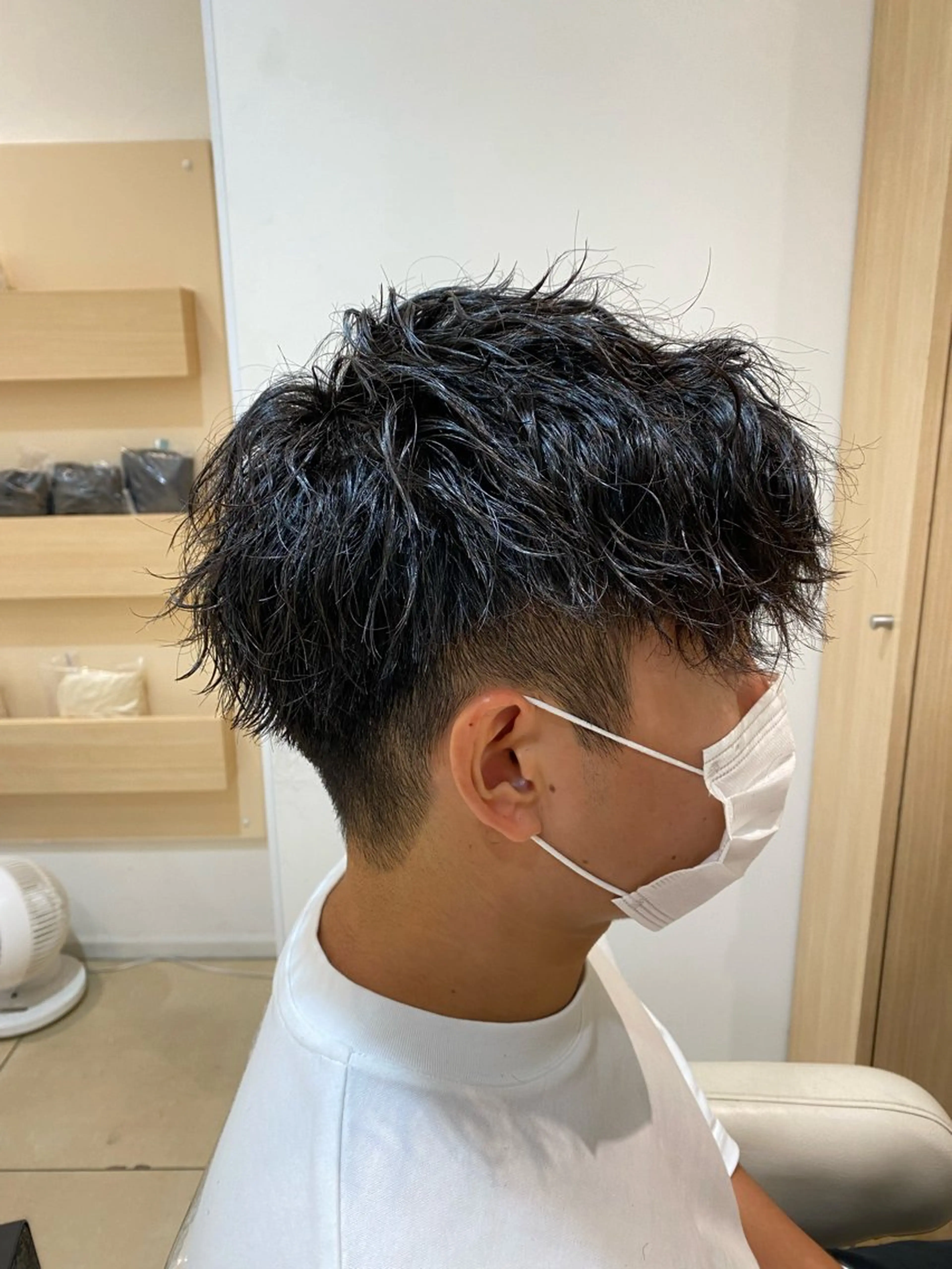 ショート パーマ メンズ カット パーマ メンズ特化型美容師 栗山勇人のヘアスタイル