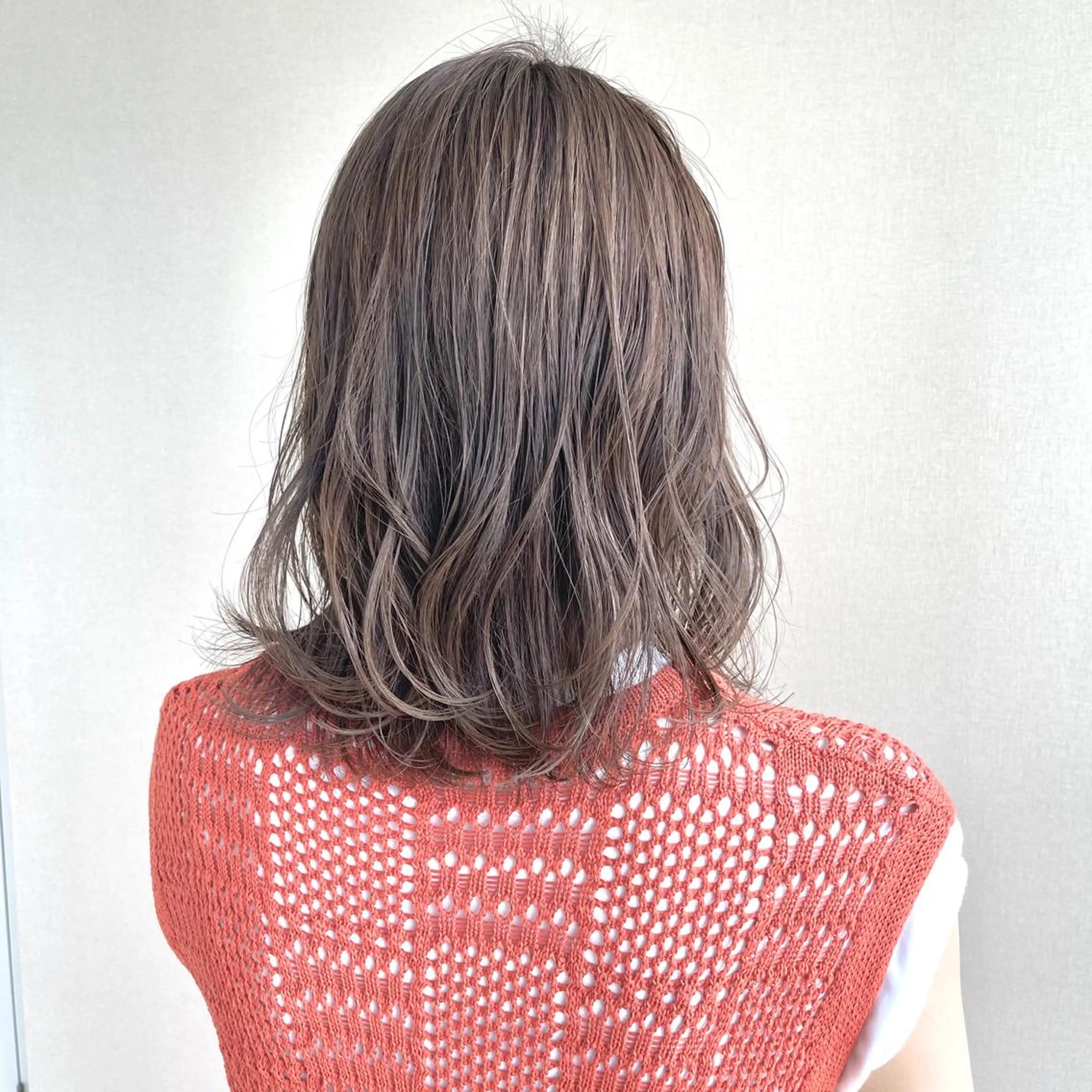 ミディアム カット ヘアカラー 切りっぱなしボブ/ 蒲生四丁目/伊藤瑠唯のヘアスタイル