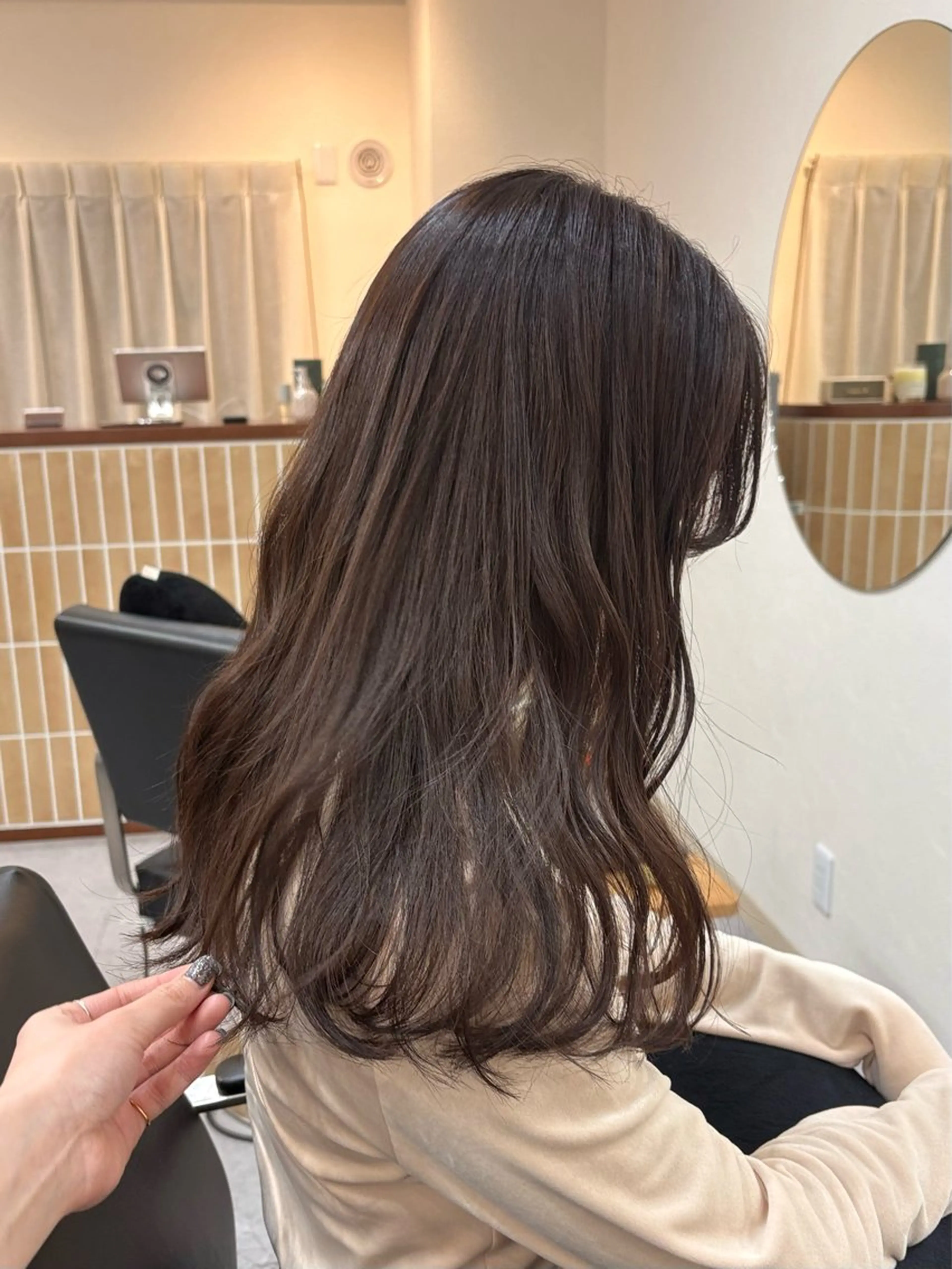 セミロング カラー ベージュカラー ブラウンカラー ブラウンベージュ ラベンダーカラー ハル🌸柔色/ ブリーチなし/艶髪のヘアスタイル