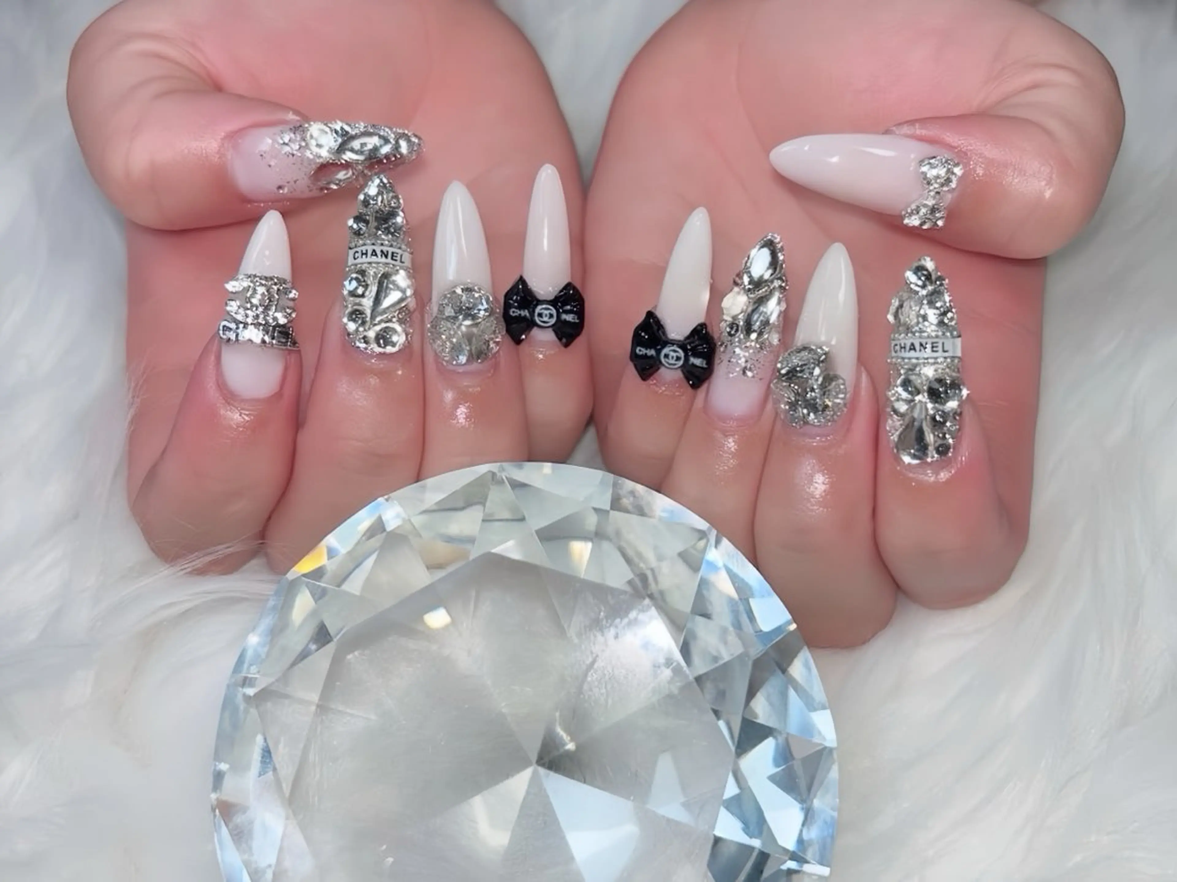 ネイル アートネイル フレンチネイル ジェルネイル 韓国ネイル ミラーネイル ハンドネイル Rin Nail 新大久保店のネイルデザイン