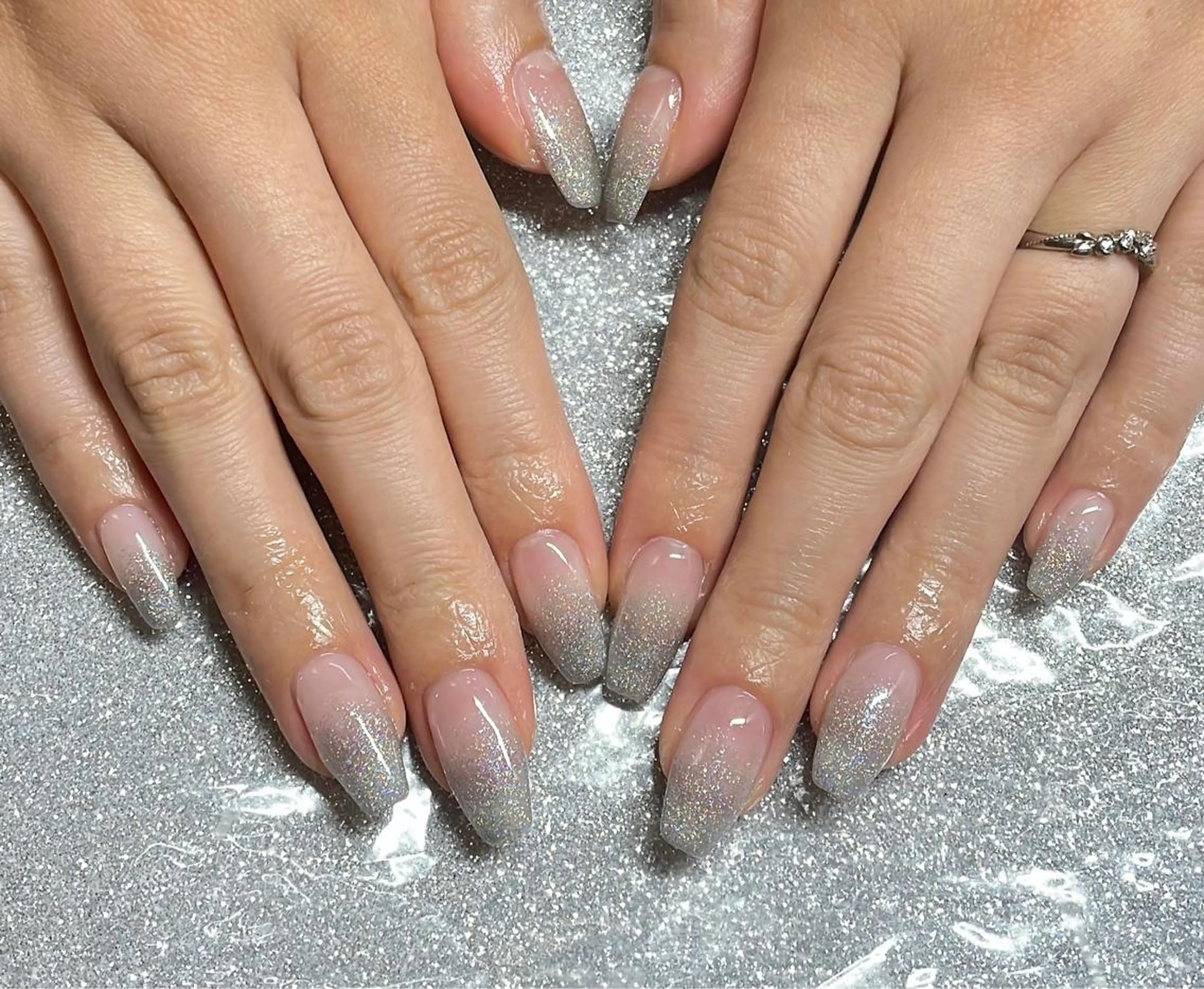 ネイル VIERU 🌈🎀💖のネイルデザイン