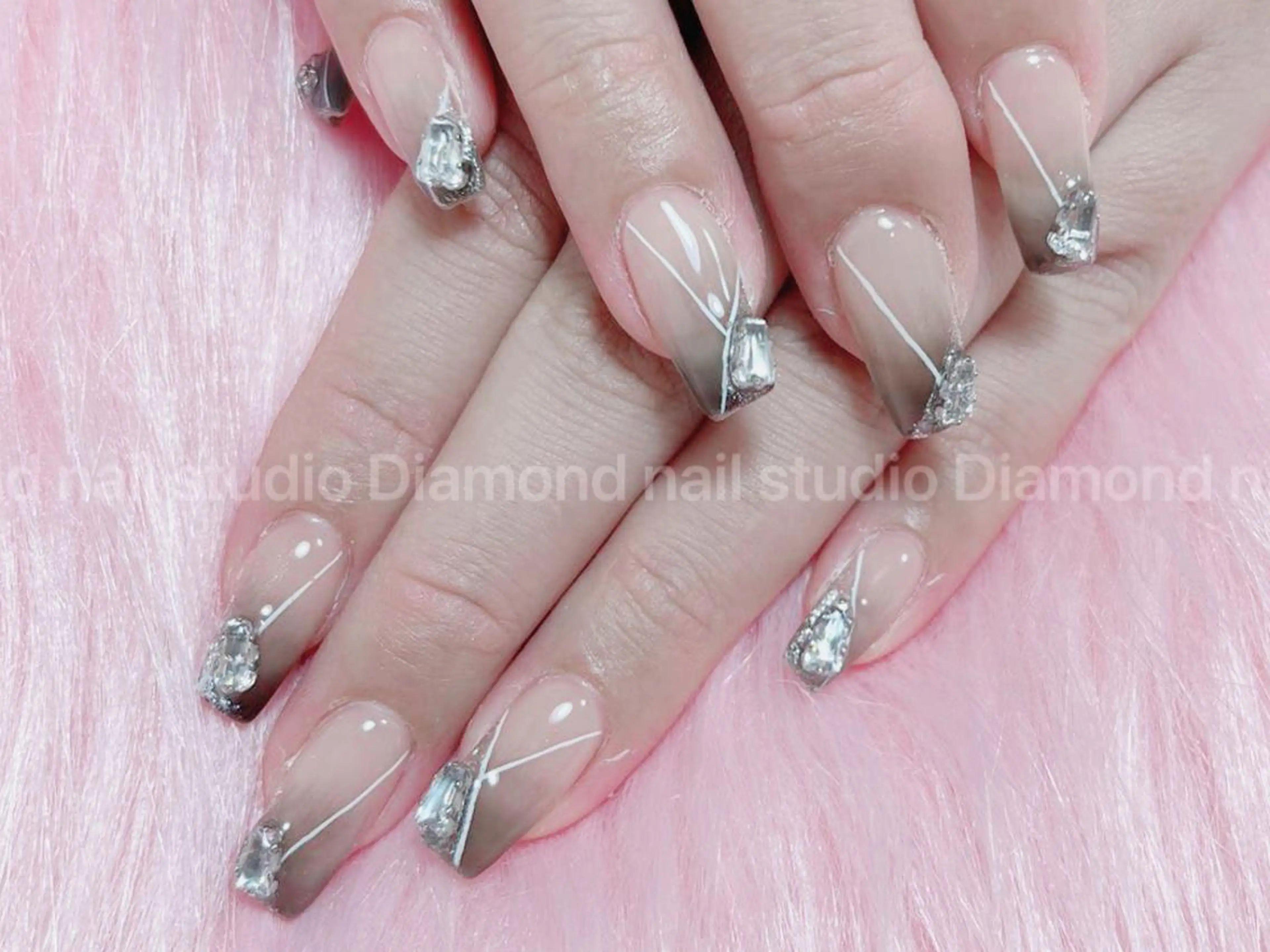 ネイル 持ち込み ハンドネイル DIAMOND 💦のネイルデザイン