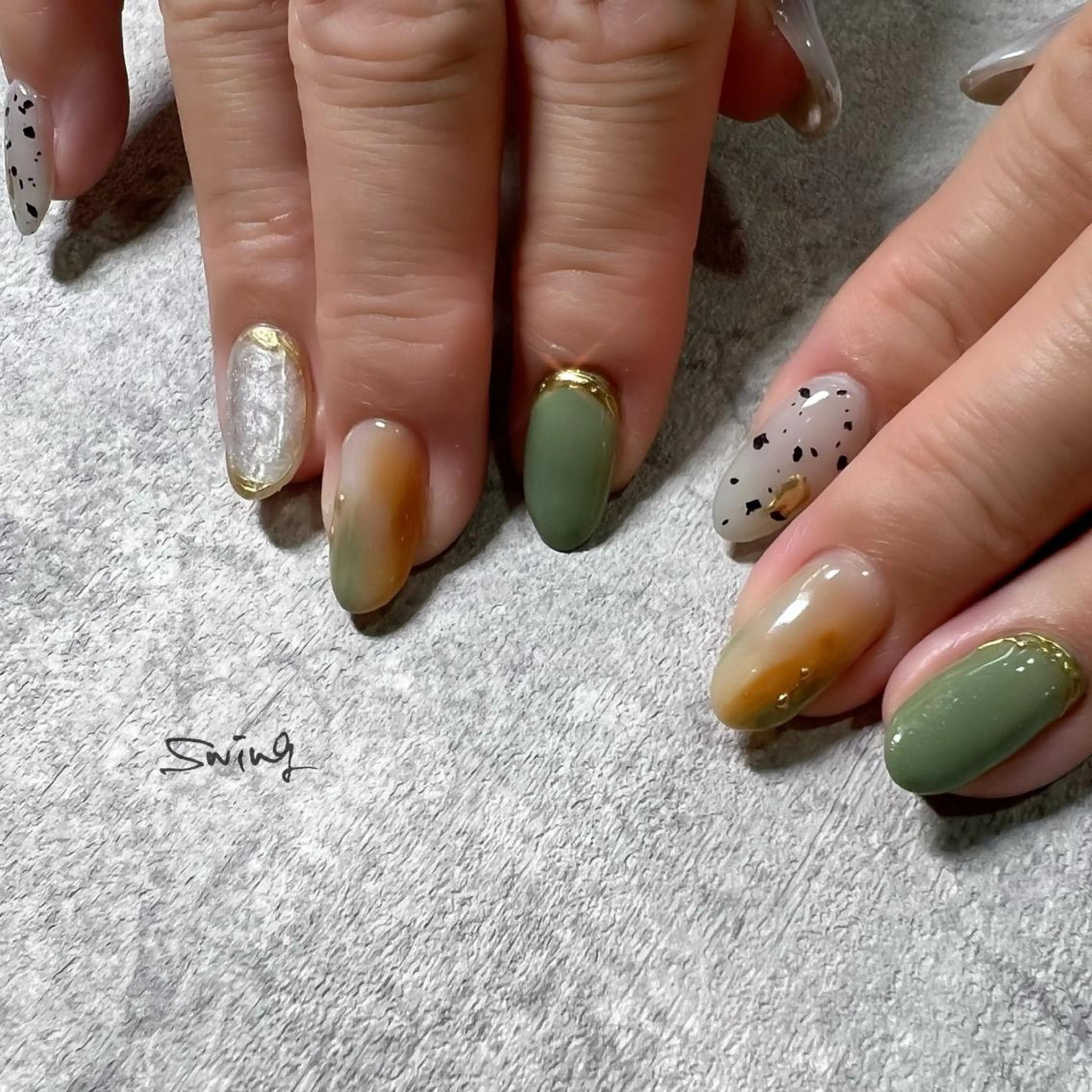 ネイル ニュアンスネイル SWING Nail Salon所属・Yoshida Takakoのネイルデザイン