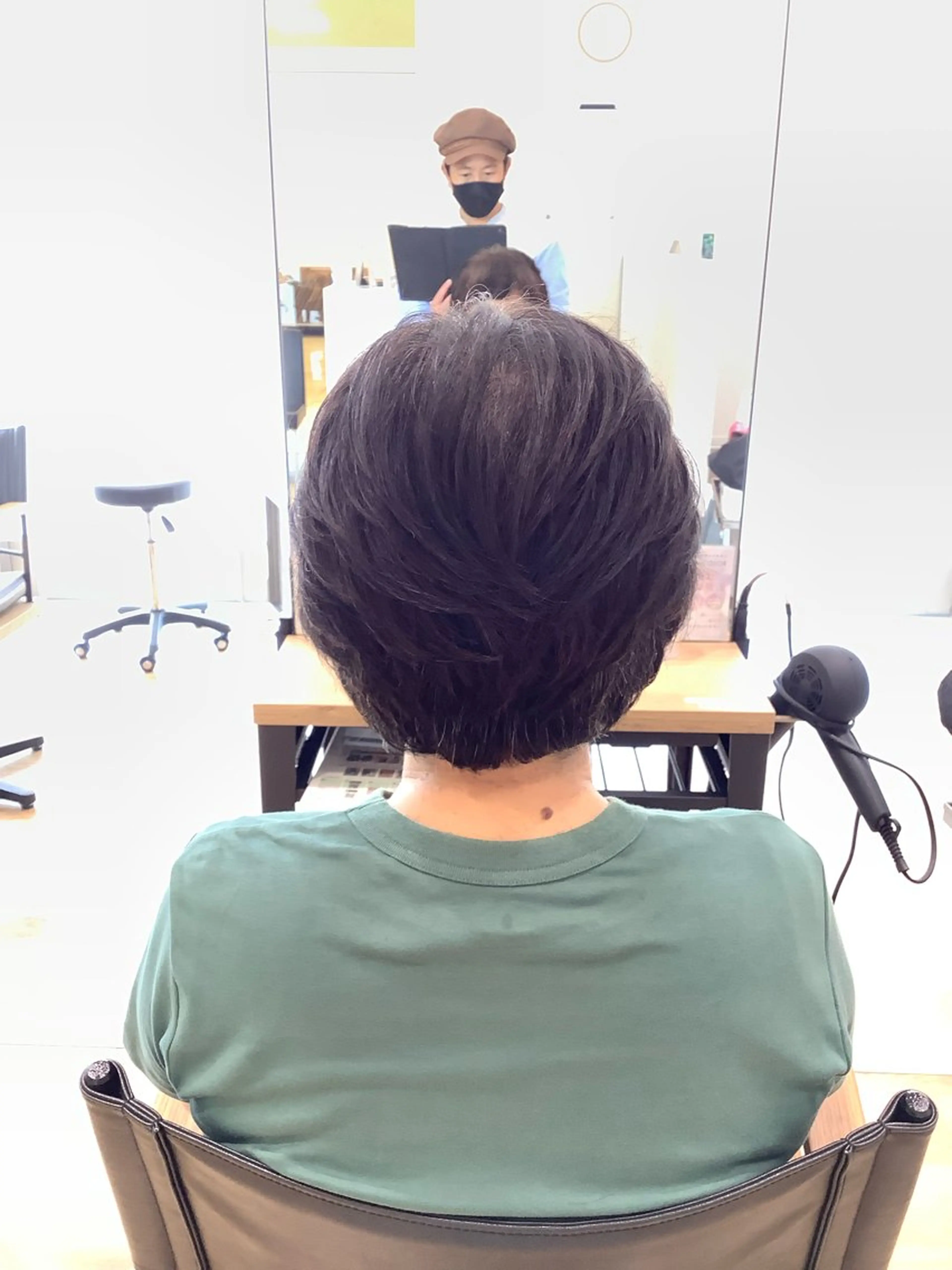ショート カラー カット ヘアカラー エイジングケア特化 美容師✂️山崎竜二のヘアスタイル