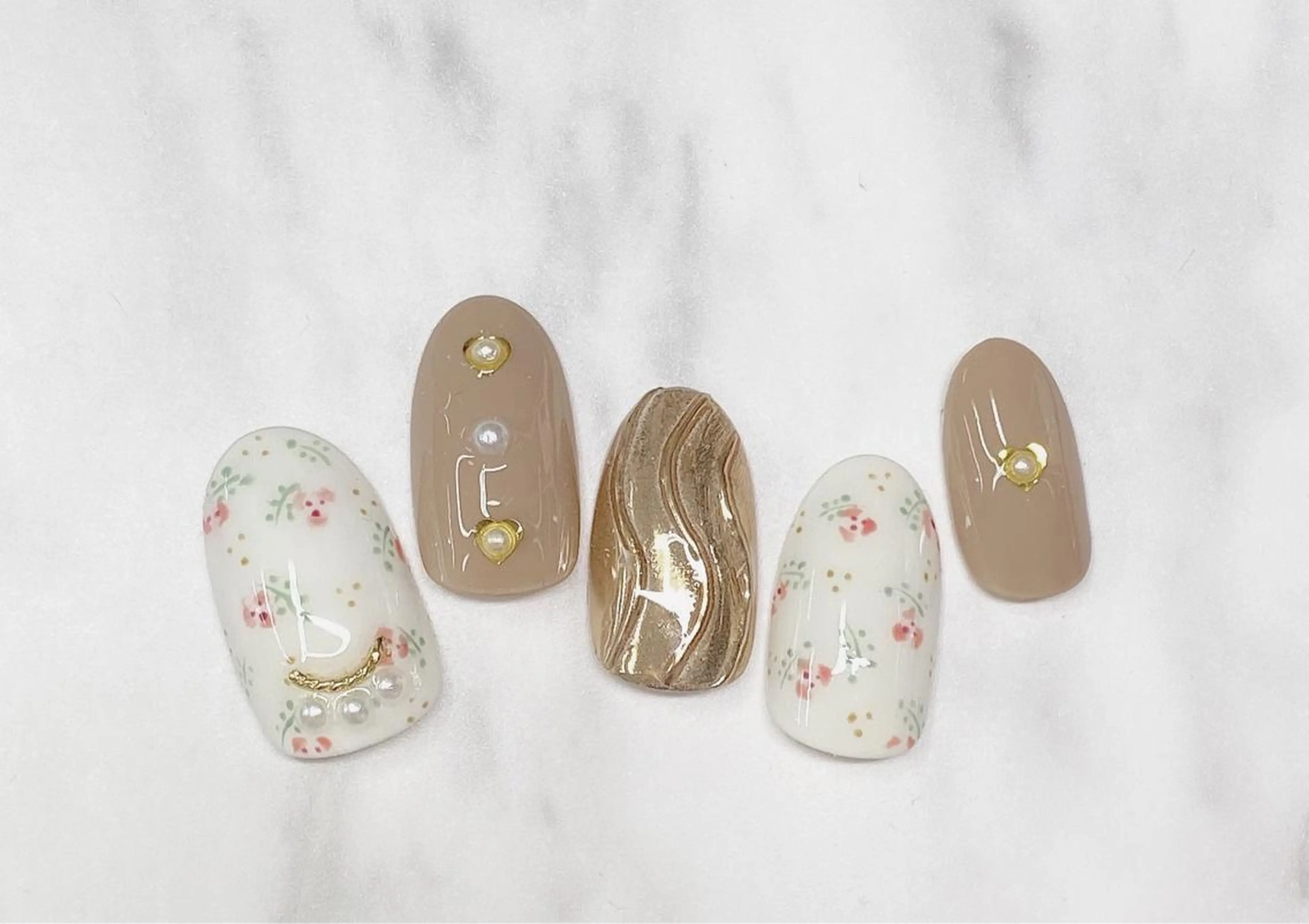 ネイル ハンドネイル ネイルPetit Ribbonのネイルデザイン