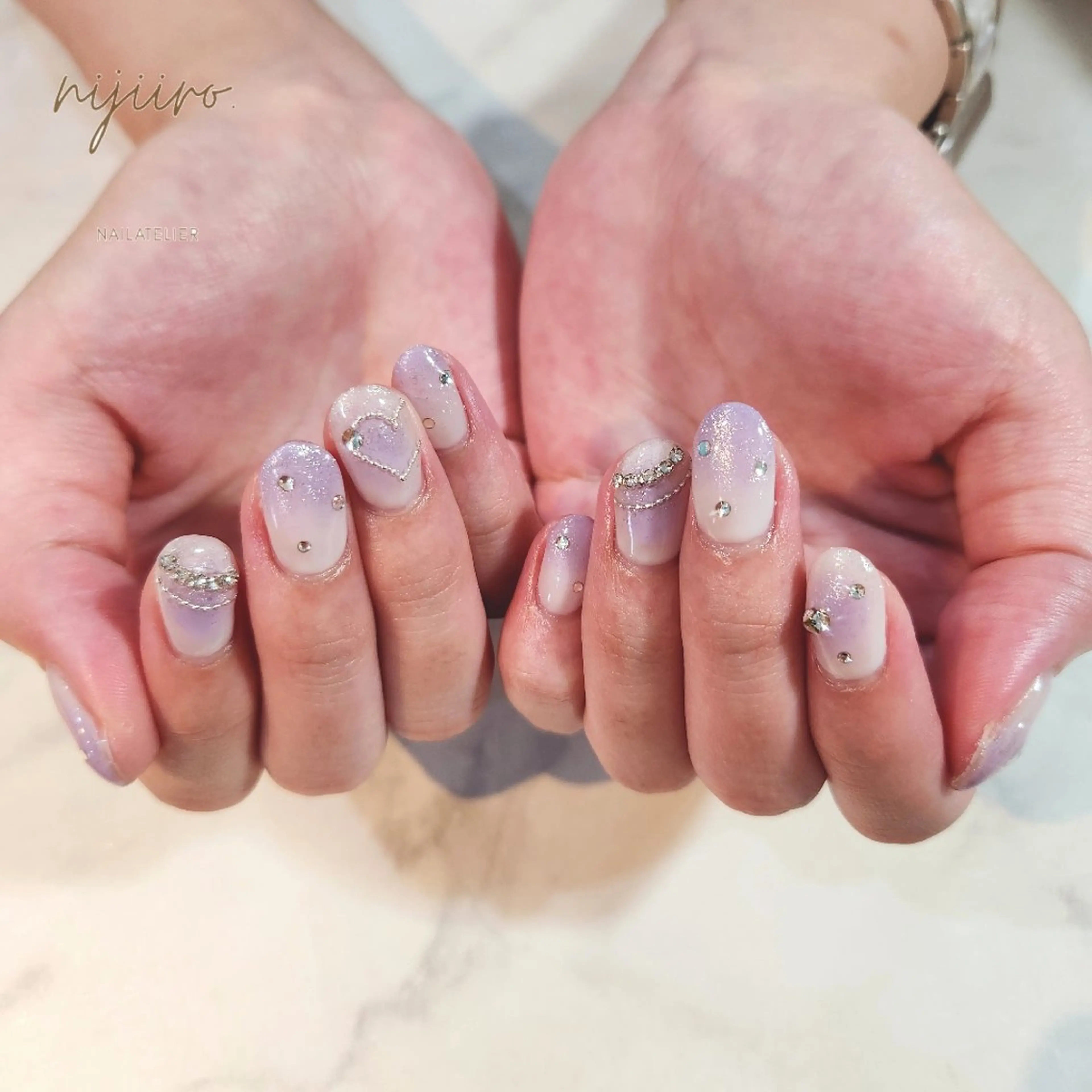 ネイル ハンドネイル nailatelier nijiiro.所属・nijiiro🌈 サトウのネイルデザイン