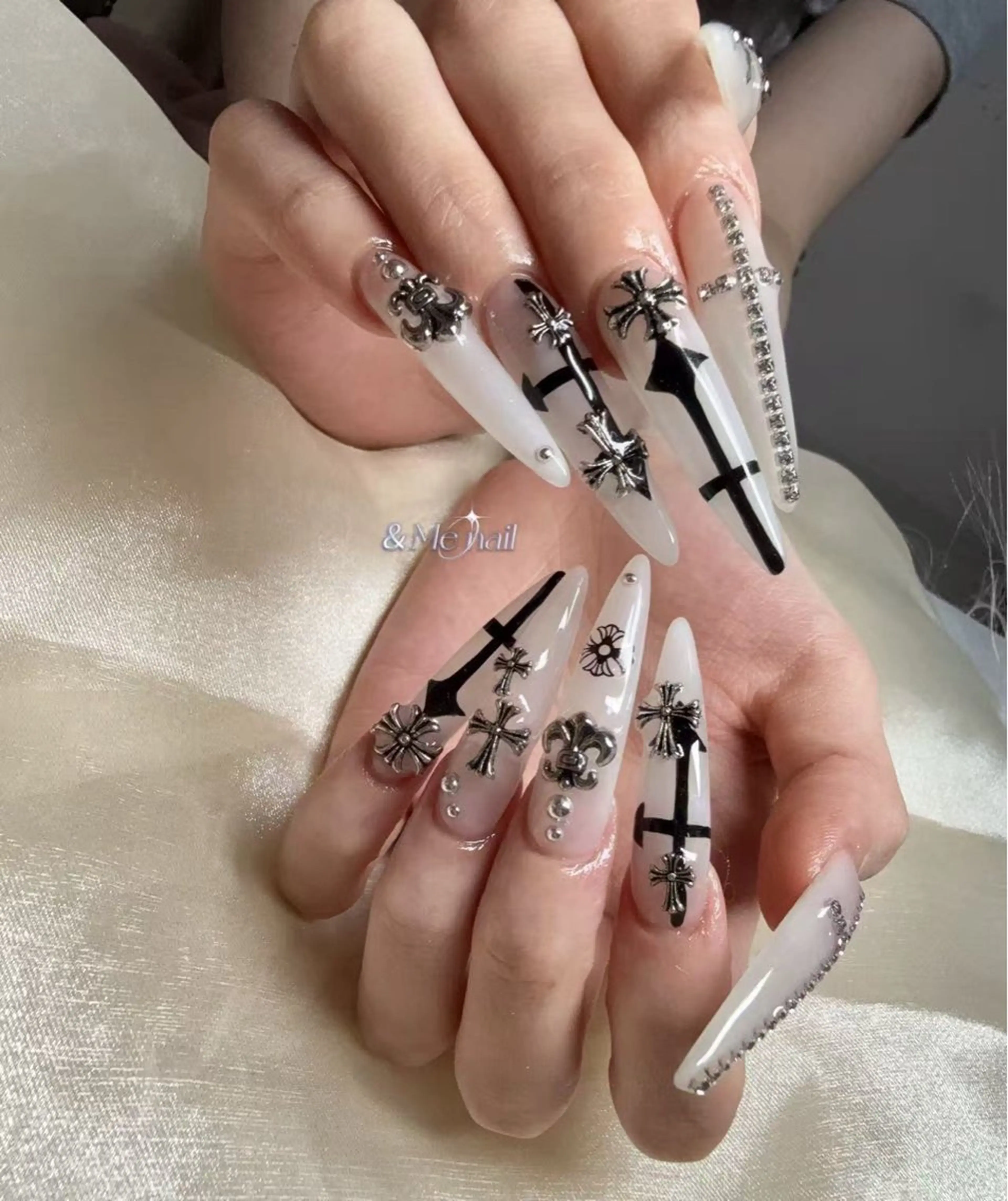 ネイル ハンドネイル ＆ME ネイルサロンのネイルデザイン