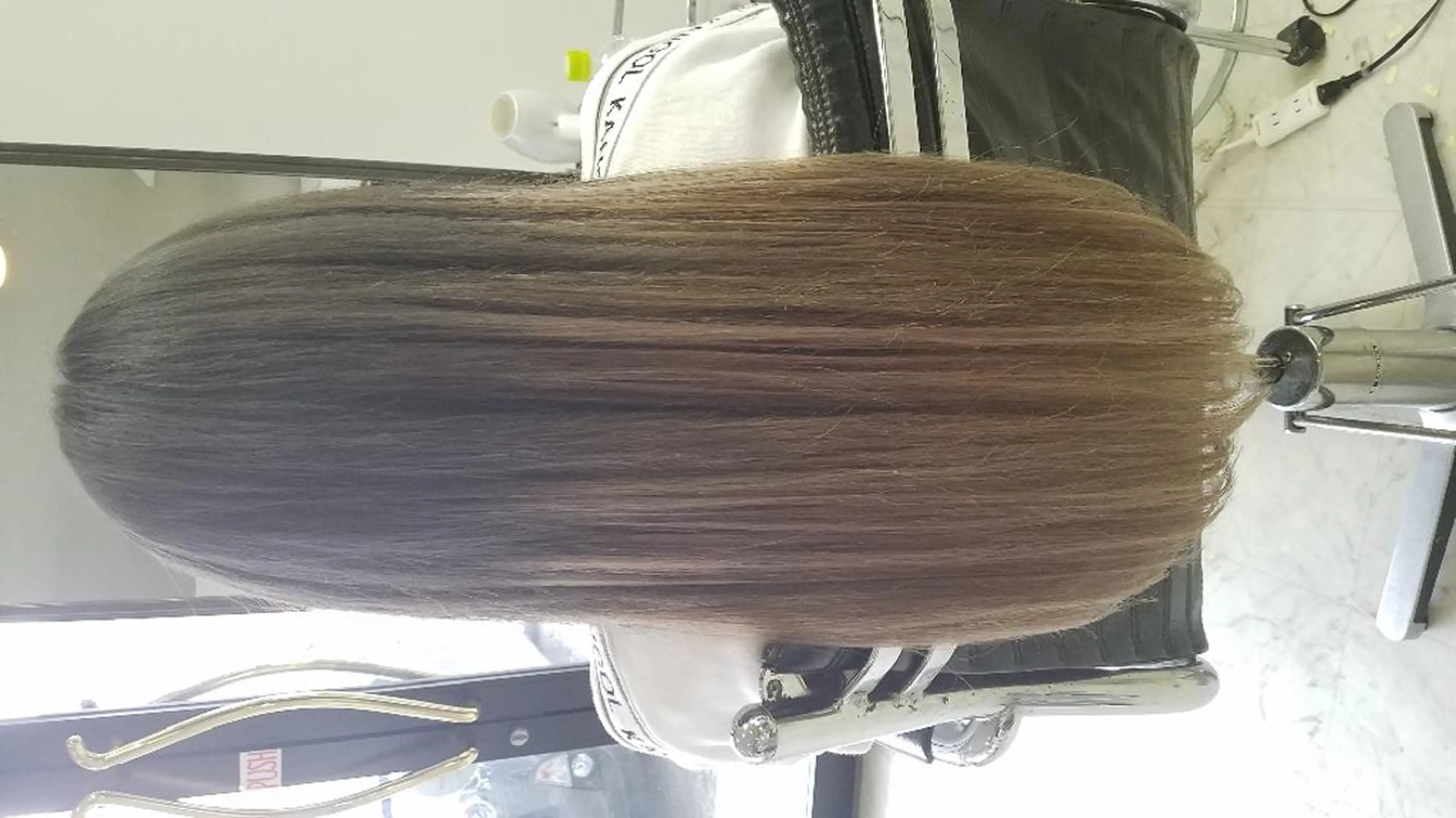 高品質人毛100%シールエクステ80本(エクステカット込)＋全体カラーの写真