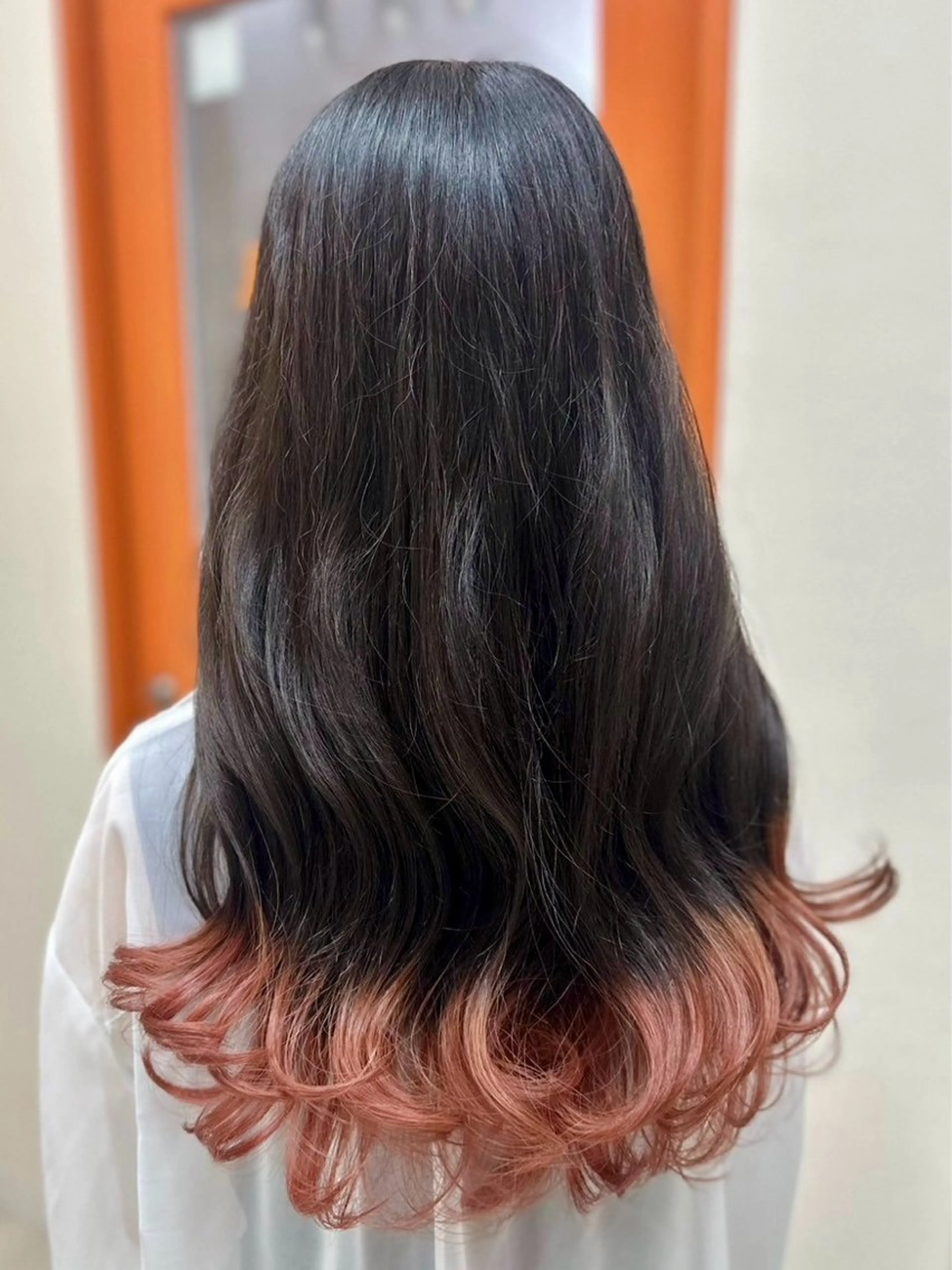 カラー 八馬 那由多のヘアスタイル