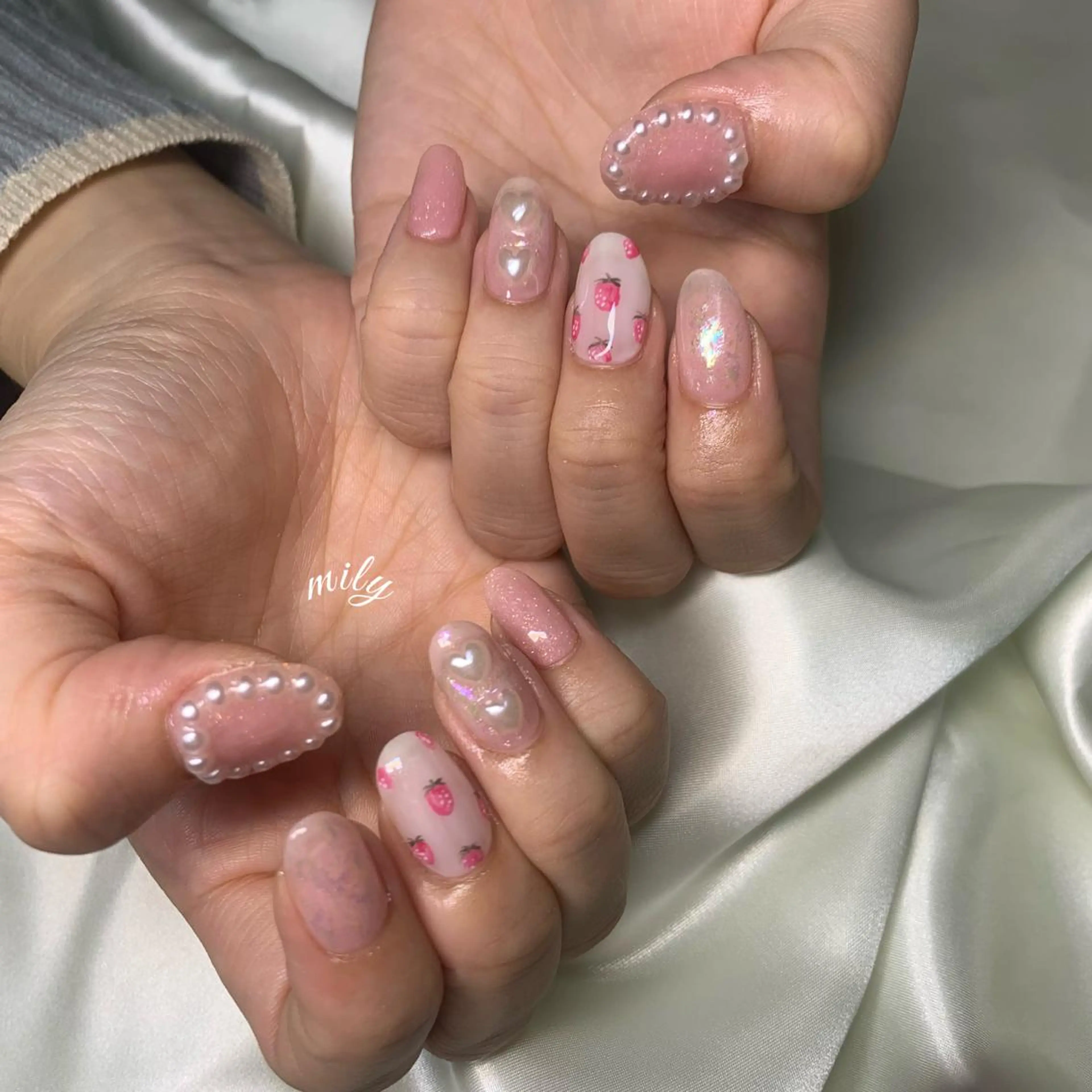 ネイル mily_harajuku所属・韓国ネイル☁️ haruna🌛のネイルデザイン