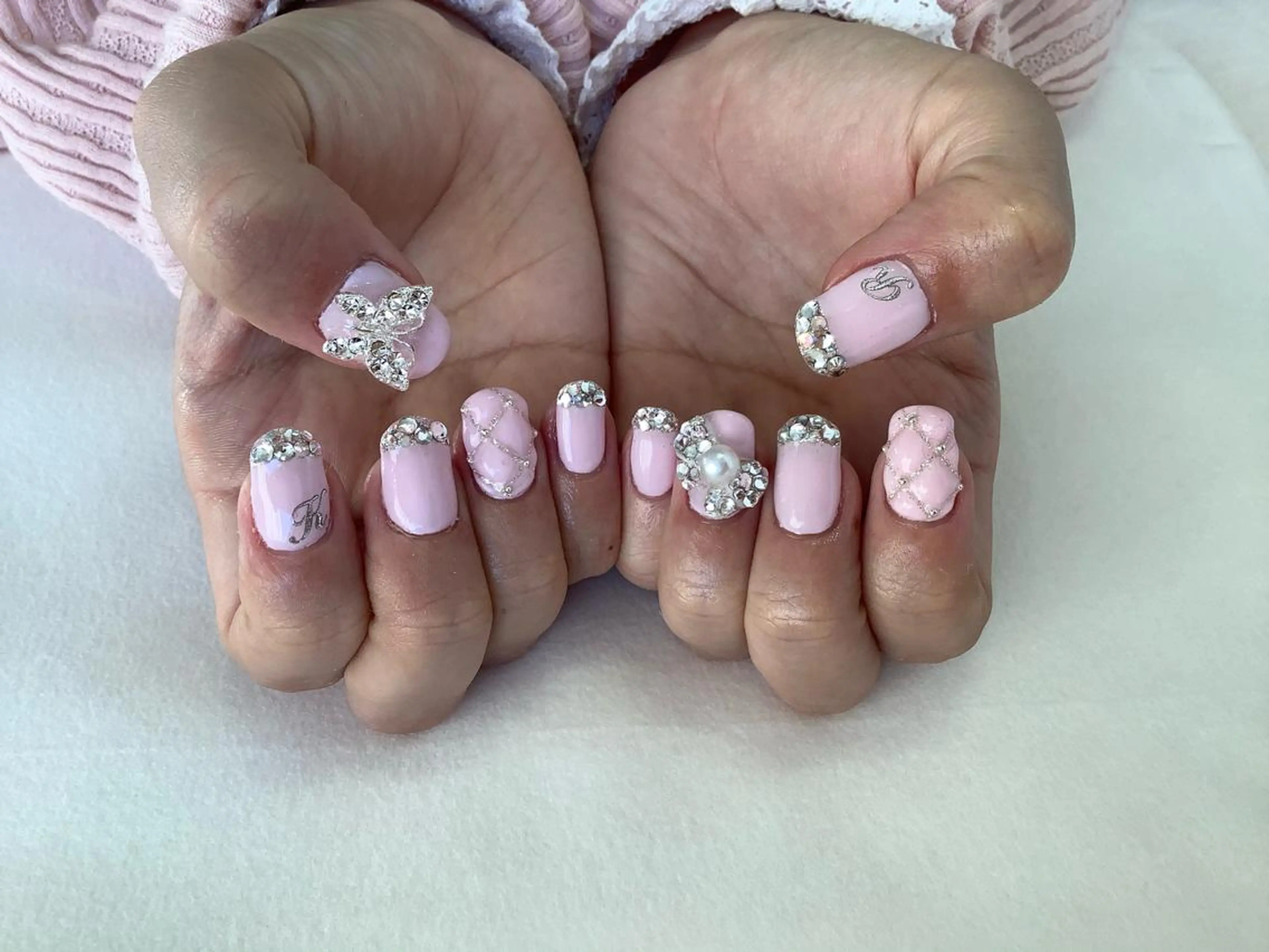 ネイル ハンドネイル 💎🐰 saki. m 🐰💎のネイルデザイン