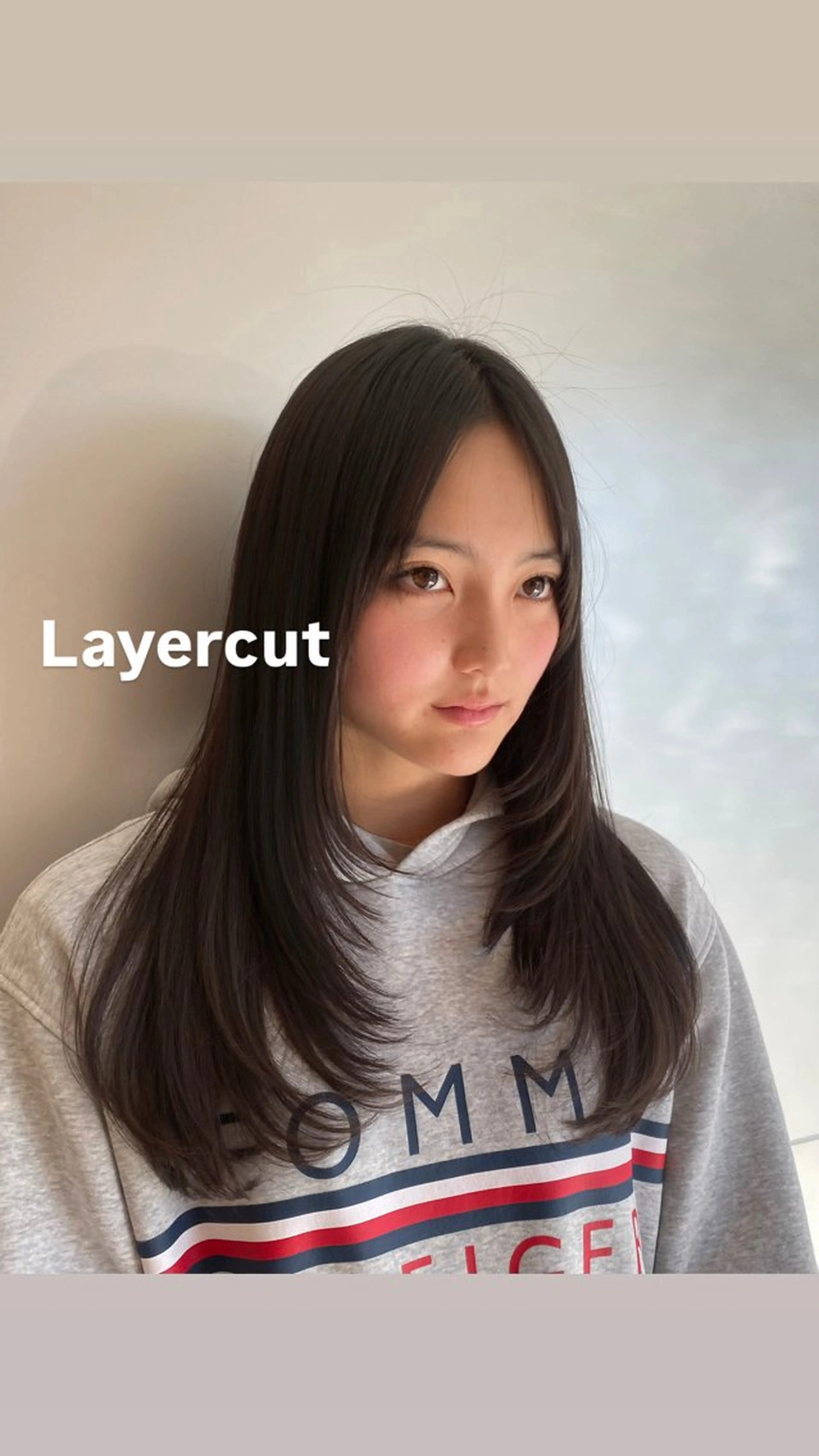 ロング カラー ヘアアレンジ ロングレイヤー 韓国風ヘア レイヤーカット ロング カット ヘアカラー 顔周り小顔カット ×ブリーチなしカラーのヘアスタイル