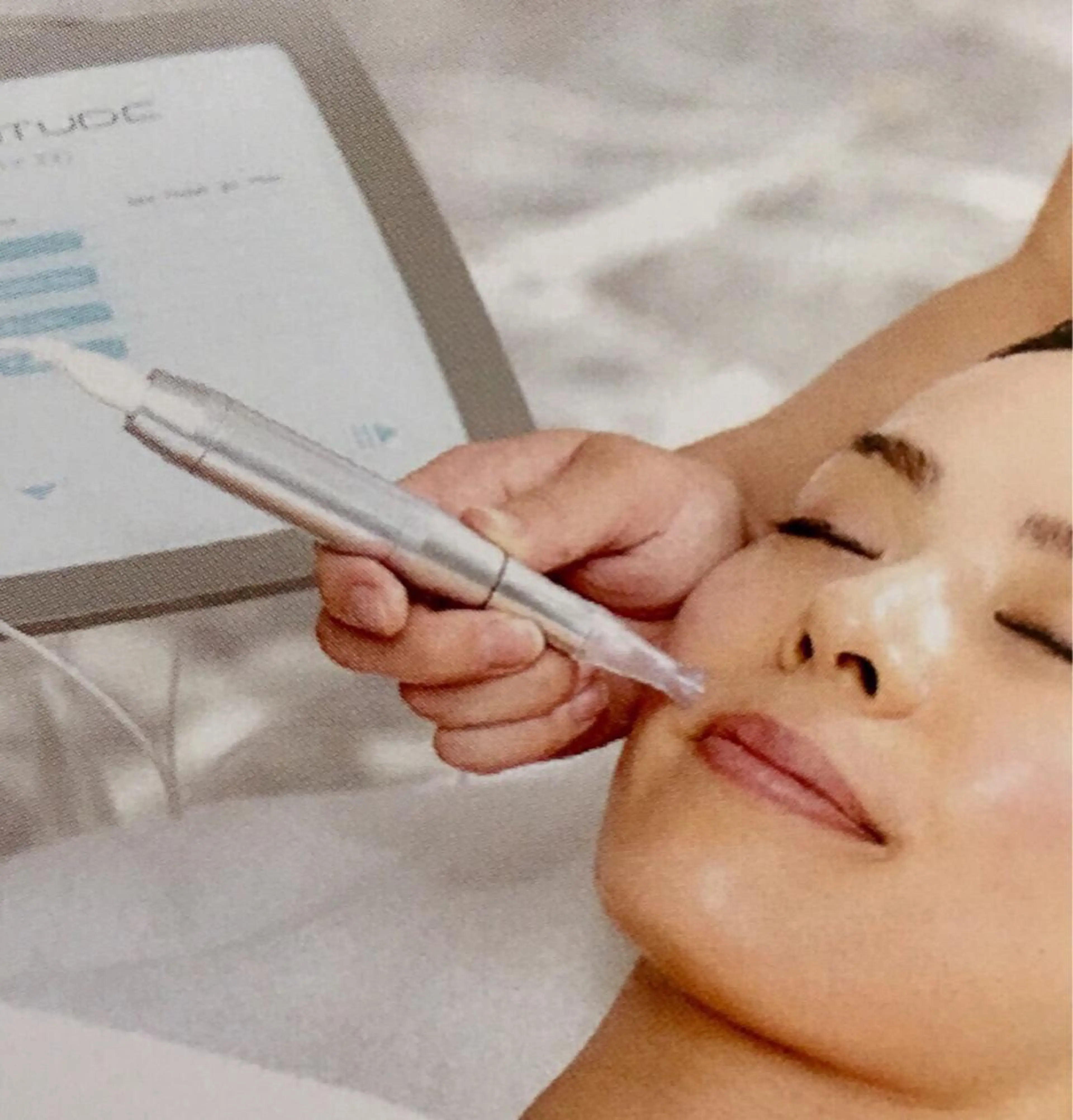 最新美容機器「メタジェクト」 顔シワを置いて帰れます！通常18000円→ミニモ価格8000円の写真