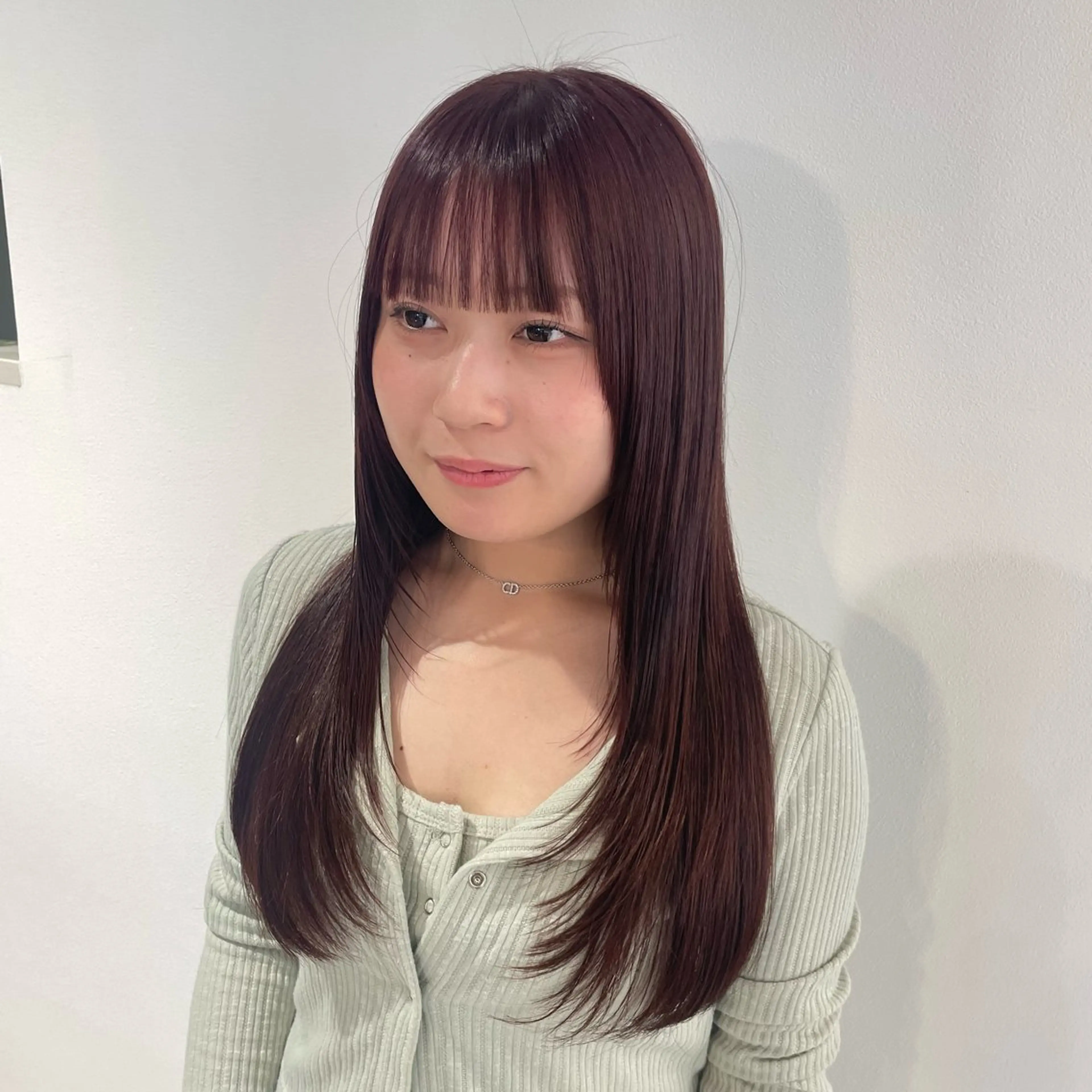 ロング カラー レッドカラー 顔まわりレイヤー 顔周りカット レイヤーカット カット ヘアカラー ボブ／ブリーチカラー ／ゆづき🌟のヘアスタイル