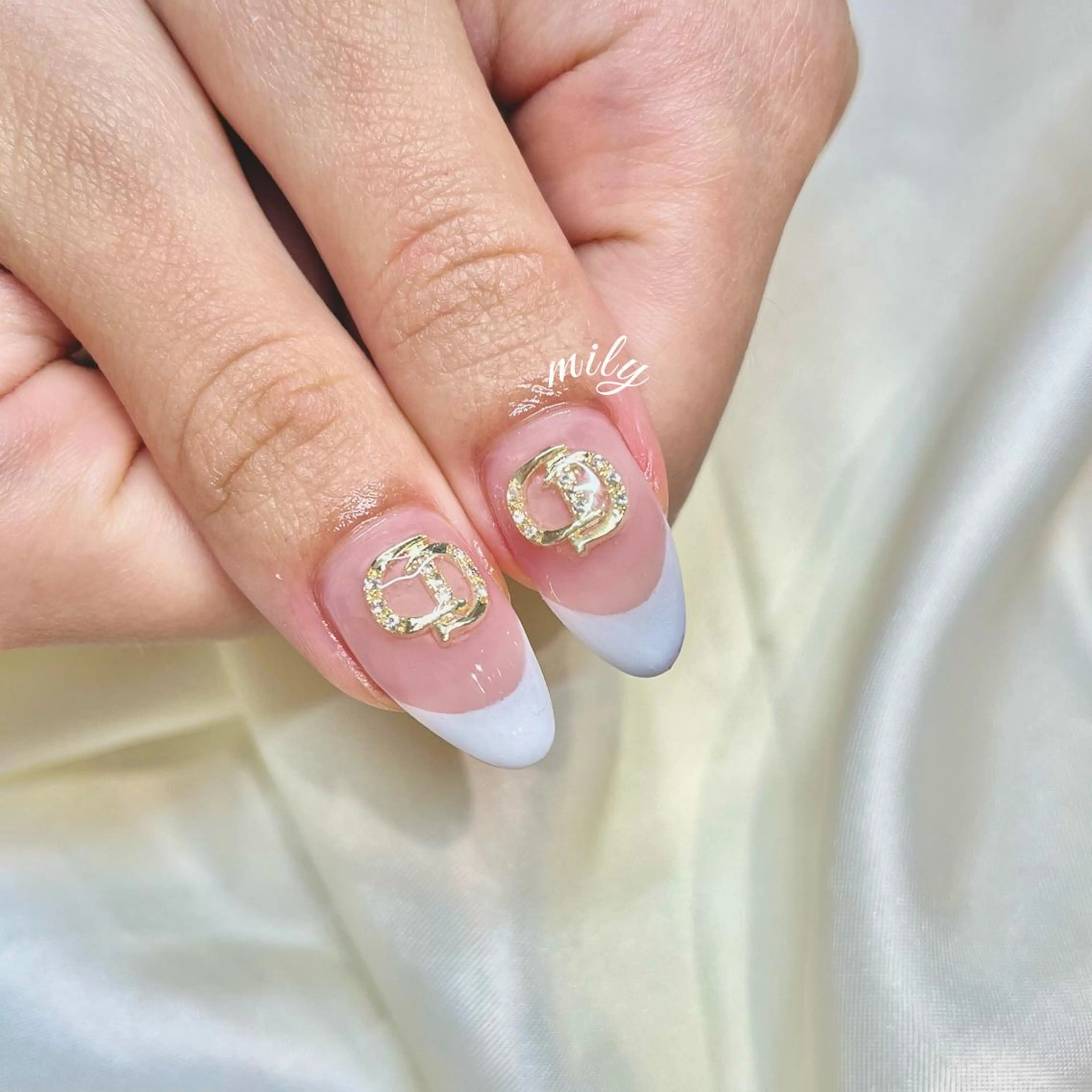 ネイル オーロラネイル ガーリー ハート キラキラネイル 韓国ネイル mily_harajuku所属・韓国ネイル☁️ haruna🌛のネイルデザイン