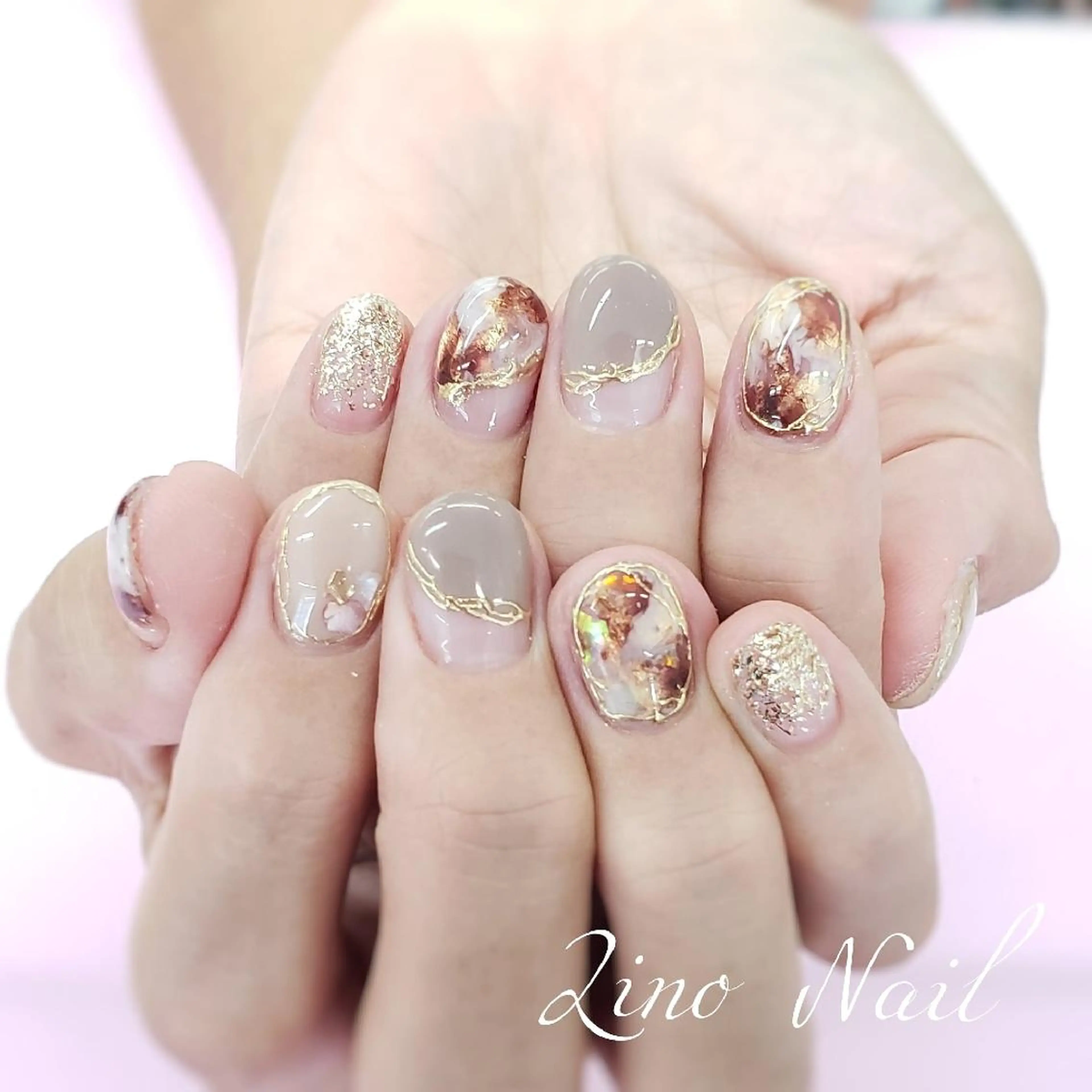 ネイル ジェルネイル ミラーネイル ニュアンスネイル パラジェル Lino Nailのネイルデザイン