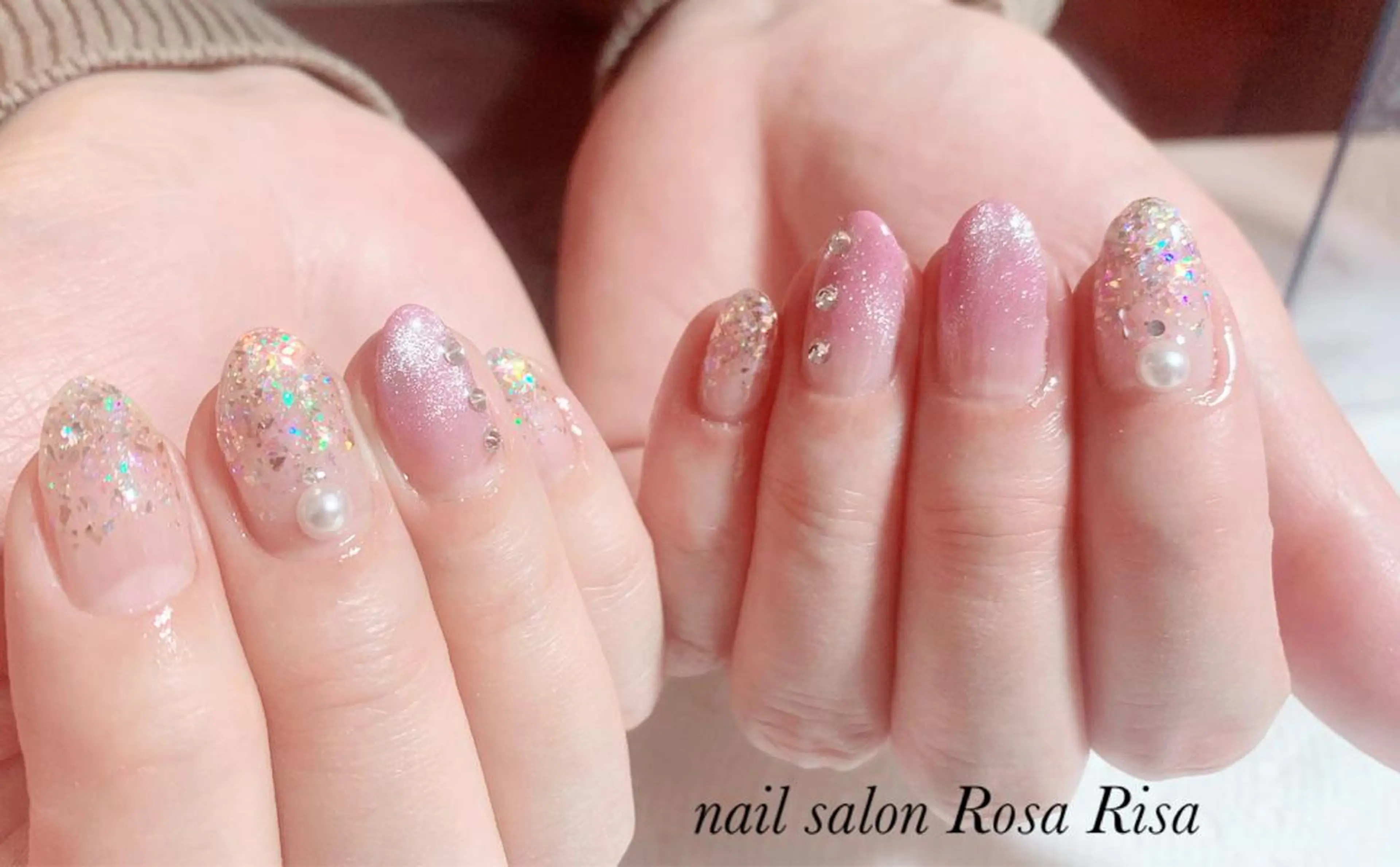 ミディアム ネイル オーロラネイル マグネットネイル ネイルスタジオ シェイクユアハンズのネイルデザイン