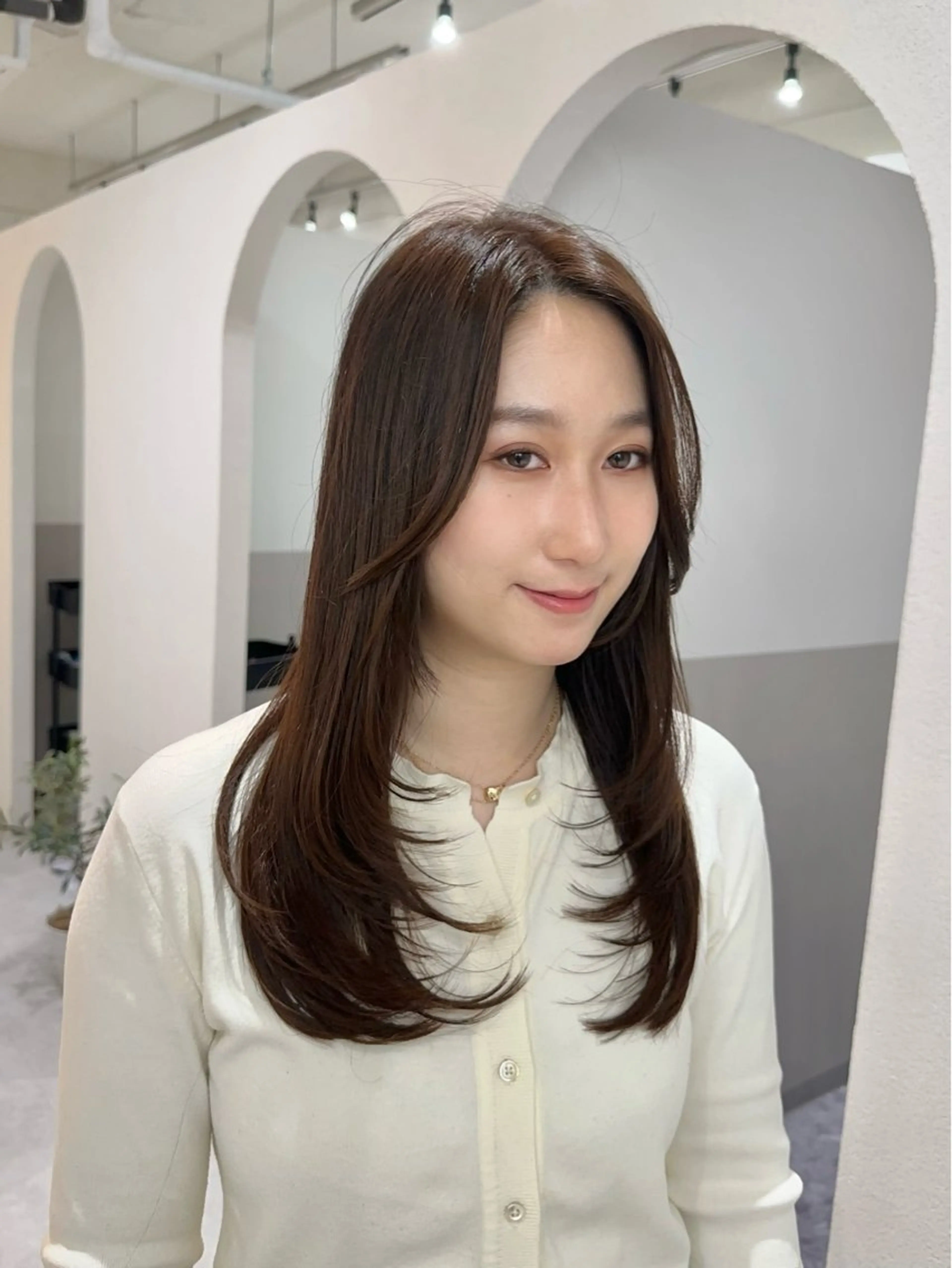 ミディアム カラー 韓国レイヤー透明感 カラーヨウスケのヘアスタイル