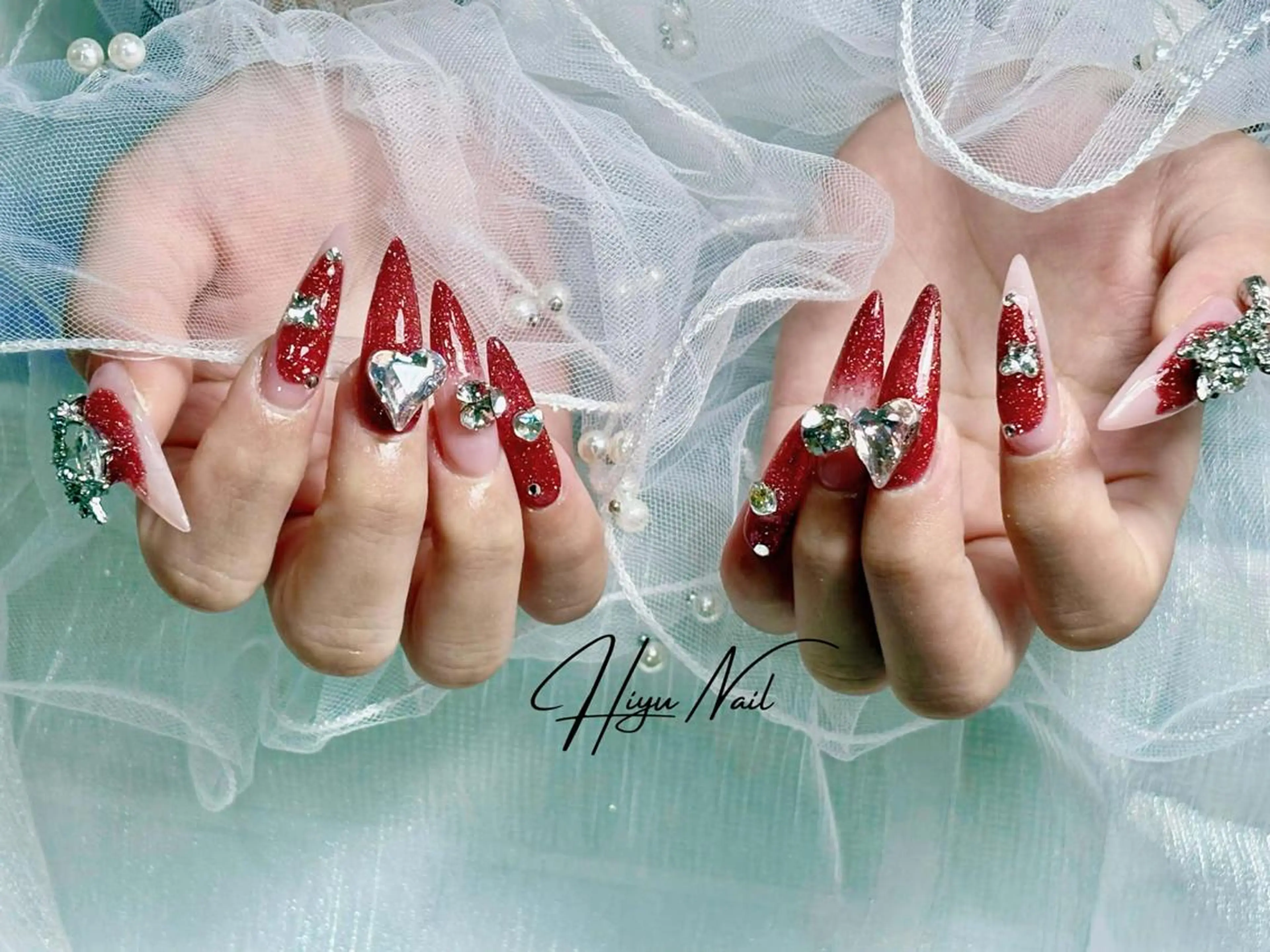 ネイル アートネイル ハート ラメ(グリッター) 赤色 ハンドネイル ハンドケア ヒユ ビューティーのネイルデザイン