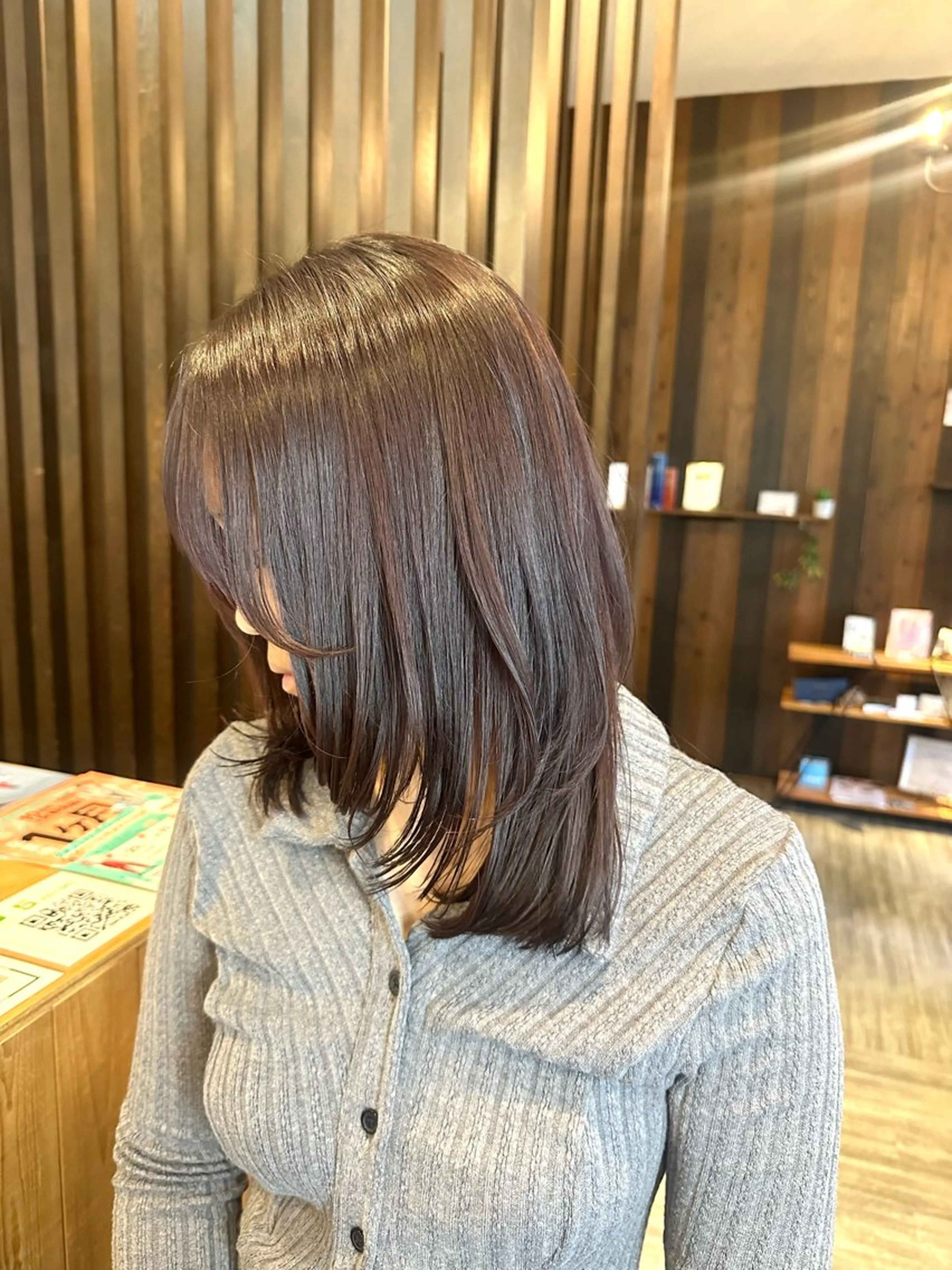 ミディアム カラー ブリーチ ダブルカラー グレージュ ラベンダーカラー ラベンダーグレージュ カット ヘアカラー BRANCHÉ小牧/ 西尾 美月のヘアスタイル