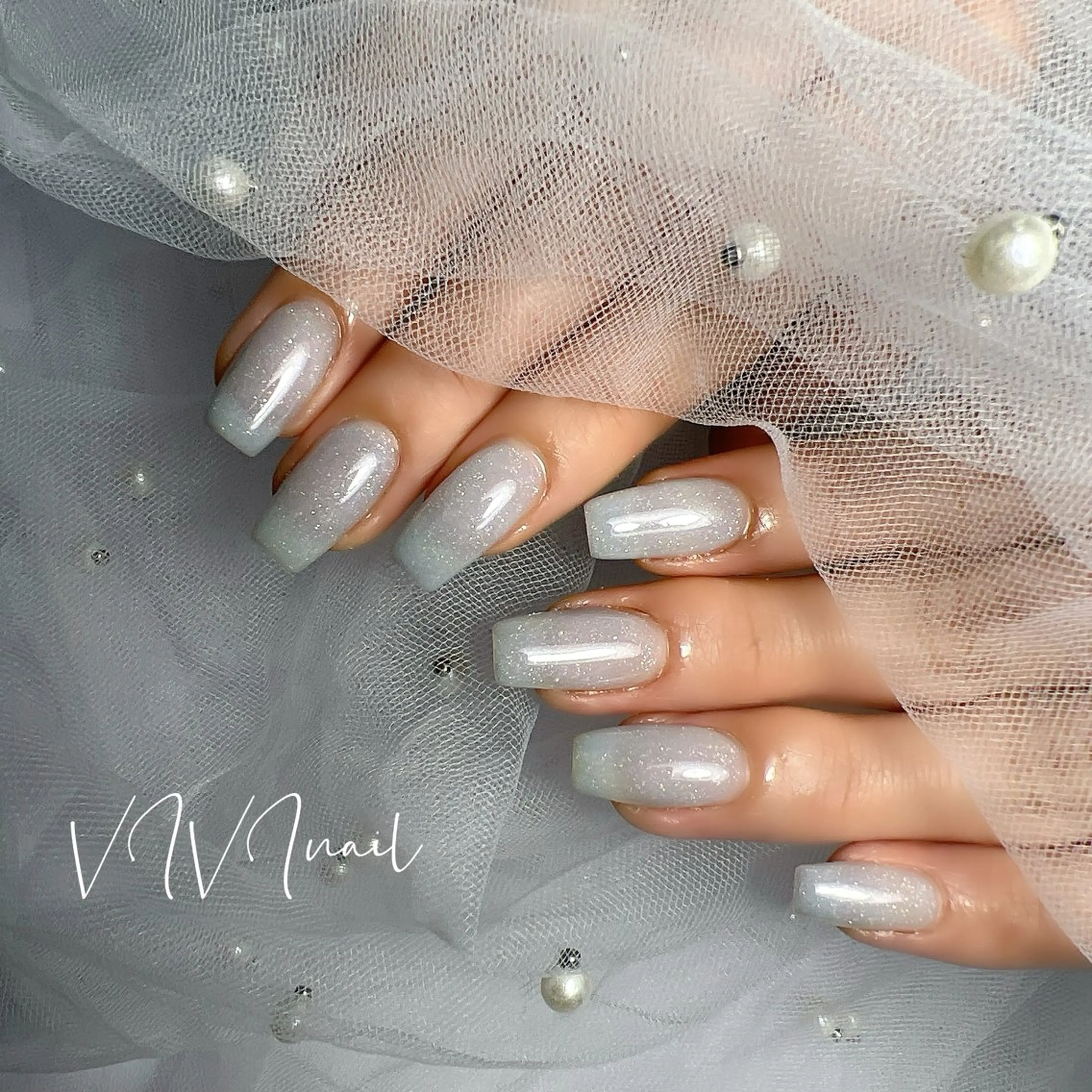 ネイル キラキラネイル ワンカラーネイル スクエアネイル ハンドネイル vivi nailのネイルデザイン