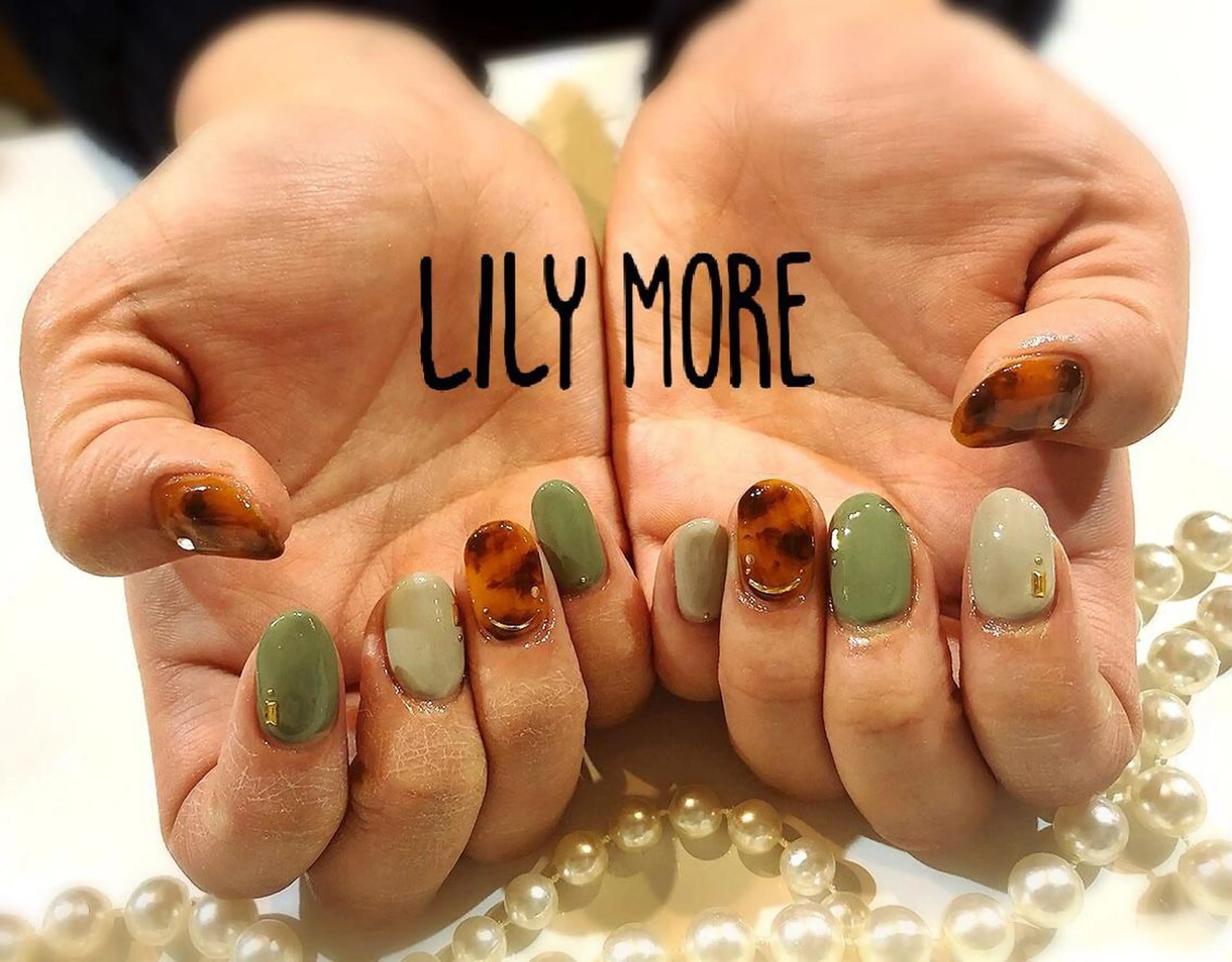 ネイル べっ甲ネイル Lily closetのネイルデザイン